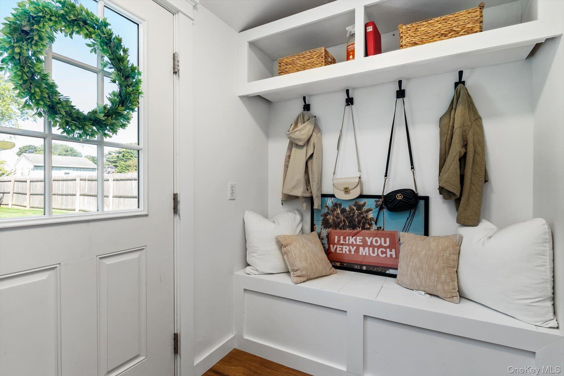 812 Pine Avenue, West Islip, NY 11795