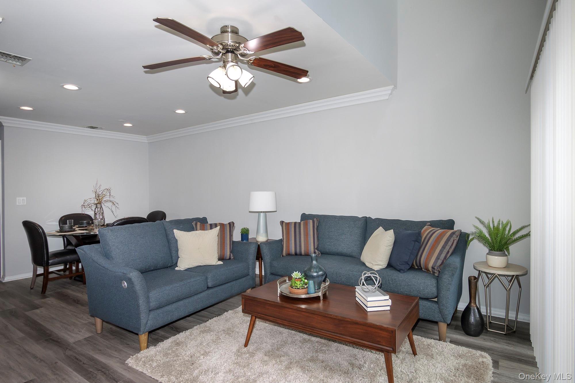 34 Pinnacle Drive # 34, Port Jefferson, NY 11777