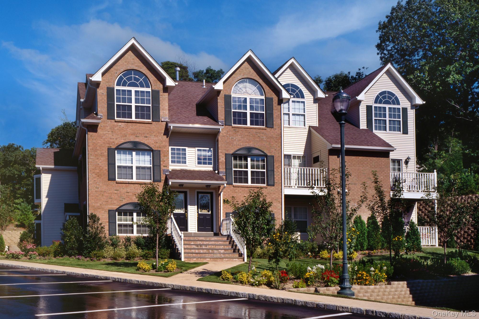 34 Pinnacle Drive # 34, Port Jefferson, NY 11777