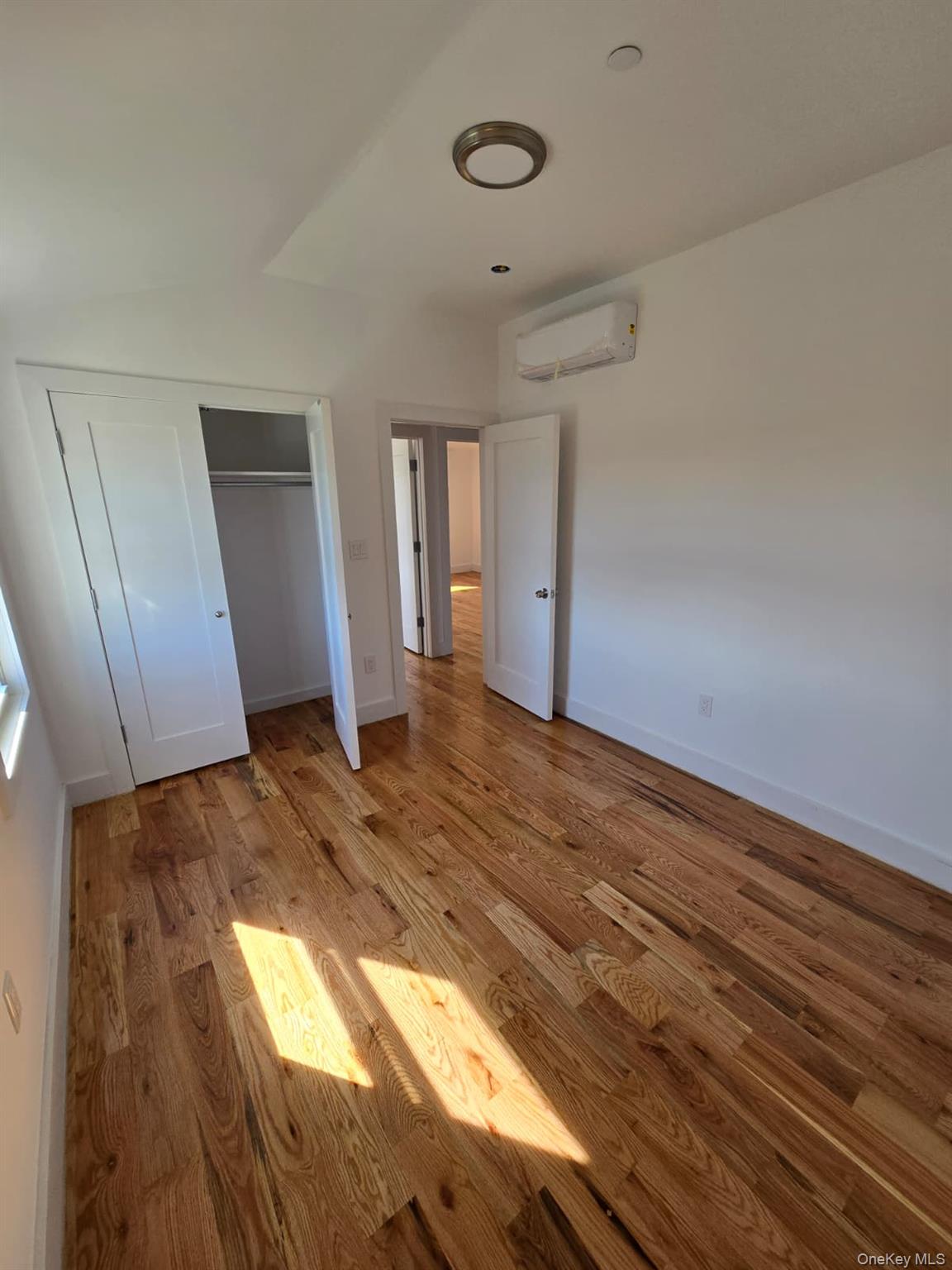 453 Beach 45 st, Far Rockaway, NY 11691