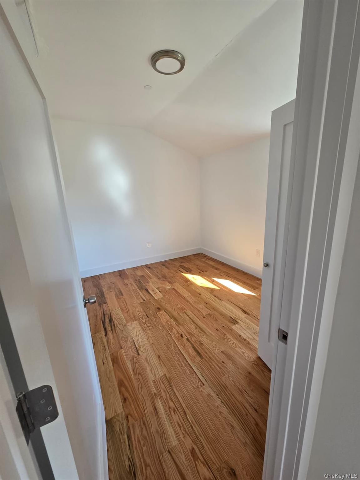 453 Beach 45 st, Far Rockaway, NY 11691