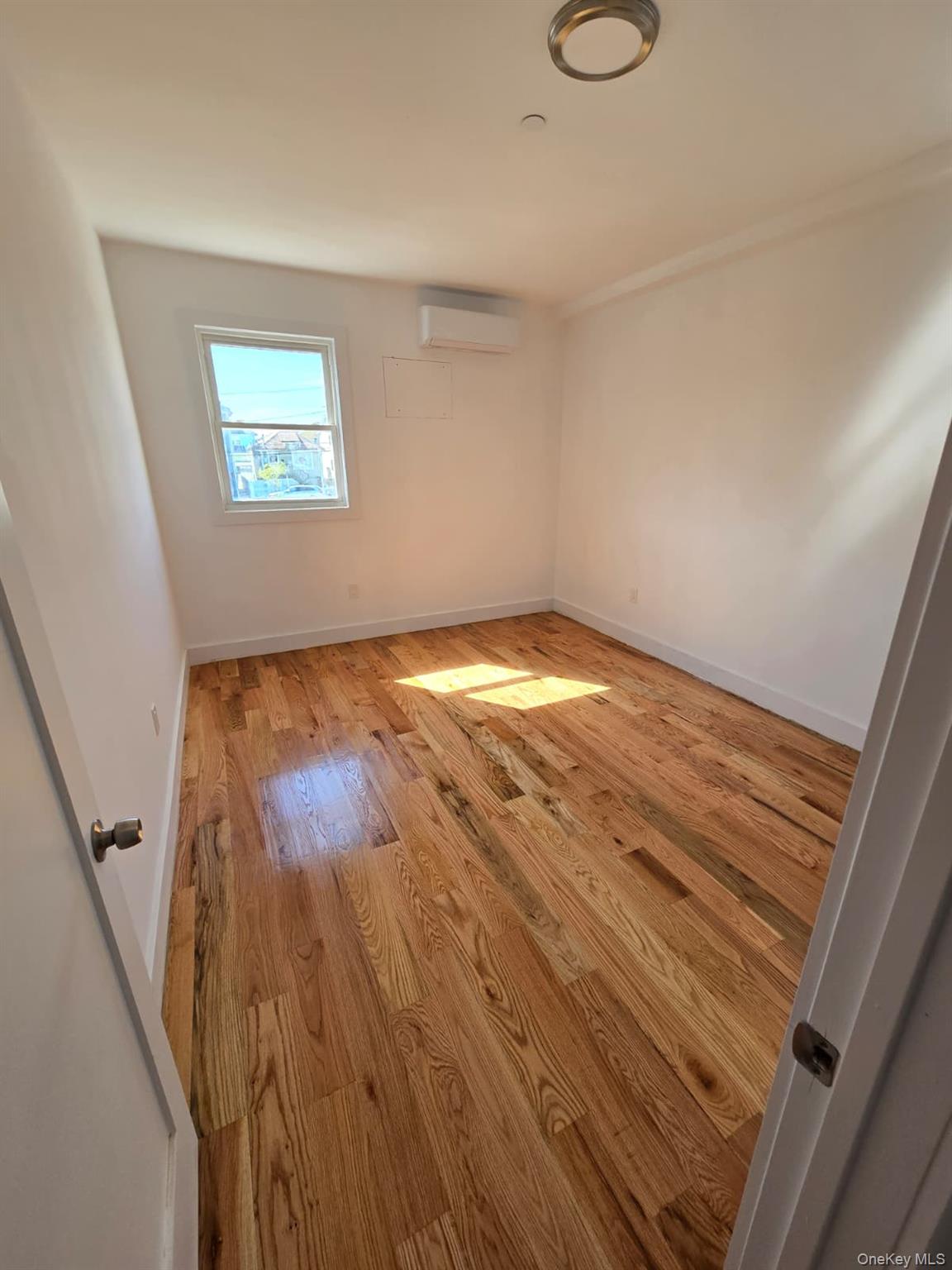 453 Beach 45 st, Far Rockaway, NY 11691