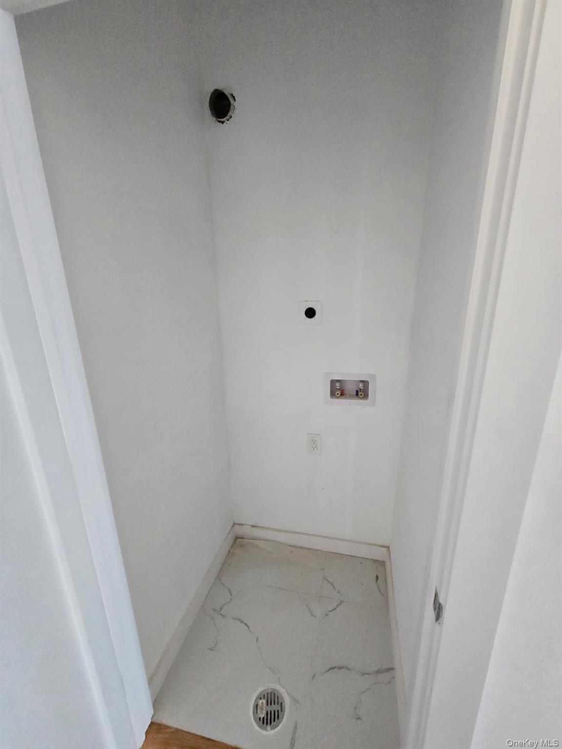 453 Beach 45 st, Far Rockaway, NY 11691