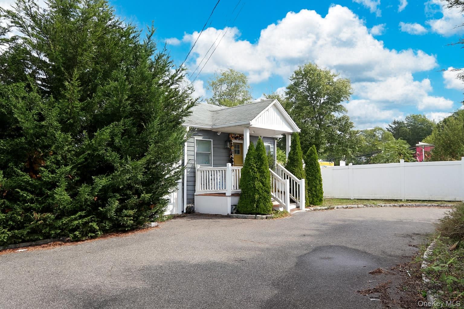 5 Bristol Street, Huntington, NY 11743