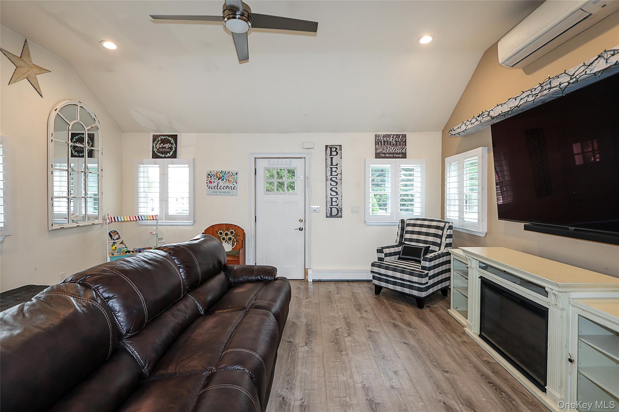 5 Bristol Street, Huntington, NY 11743