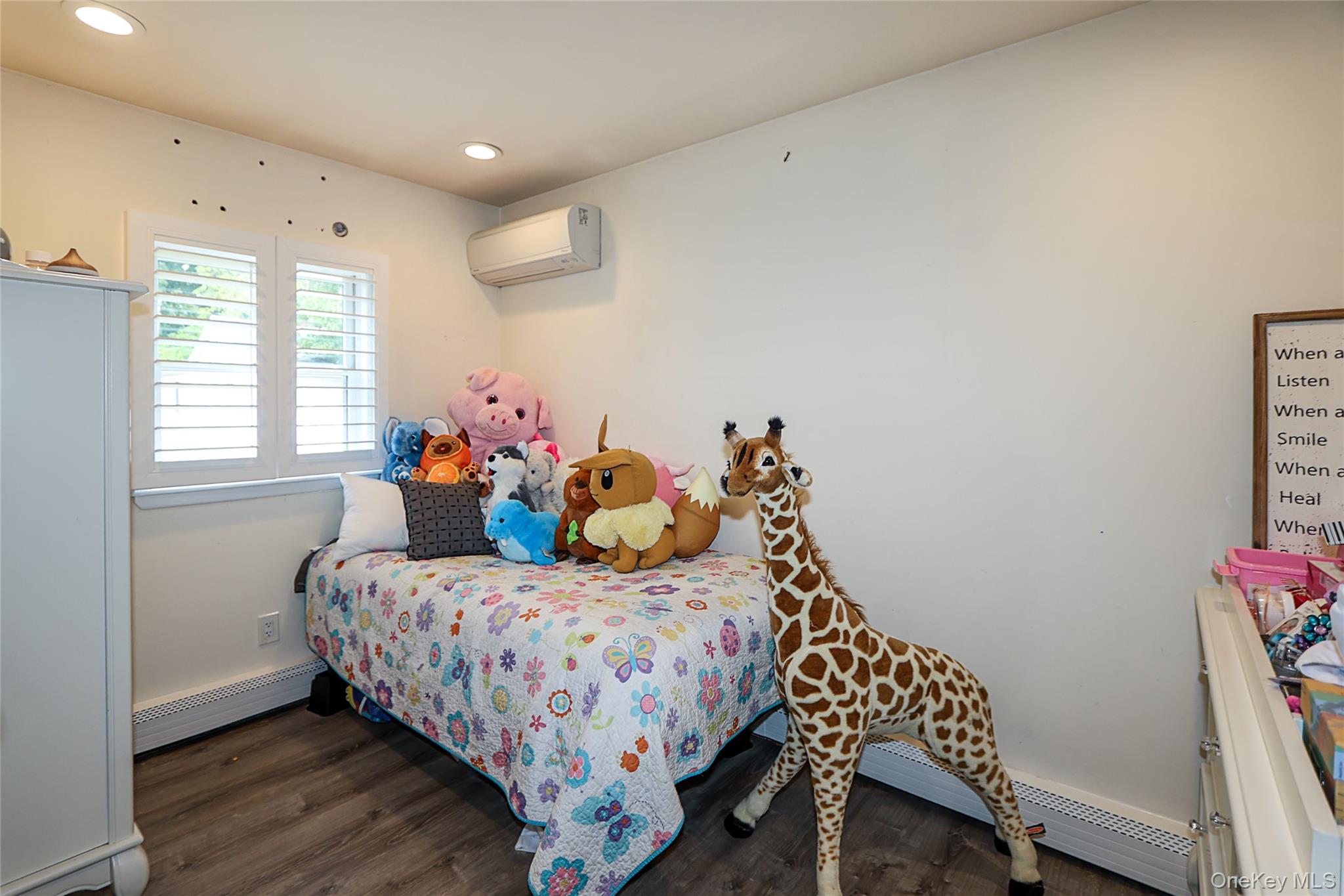 5 Bristol Street, Huntington, NY 11743