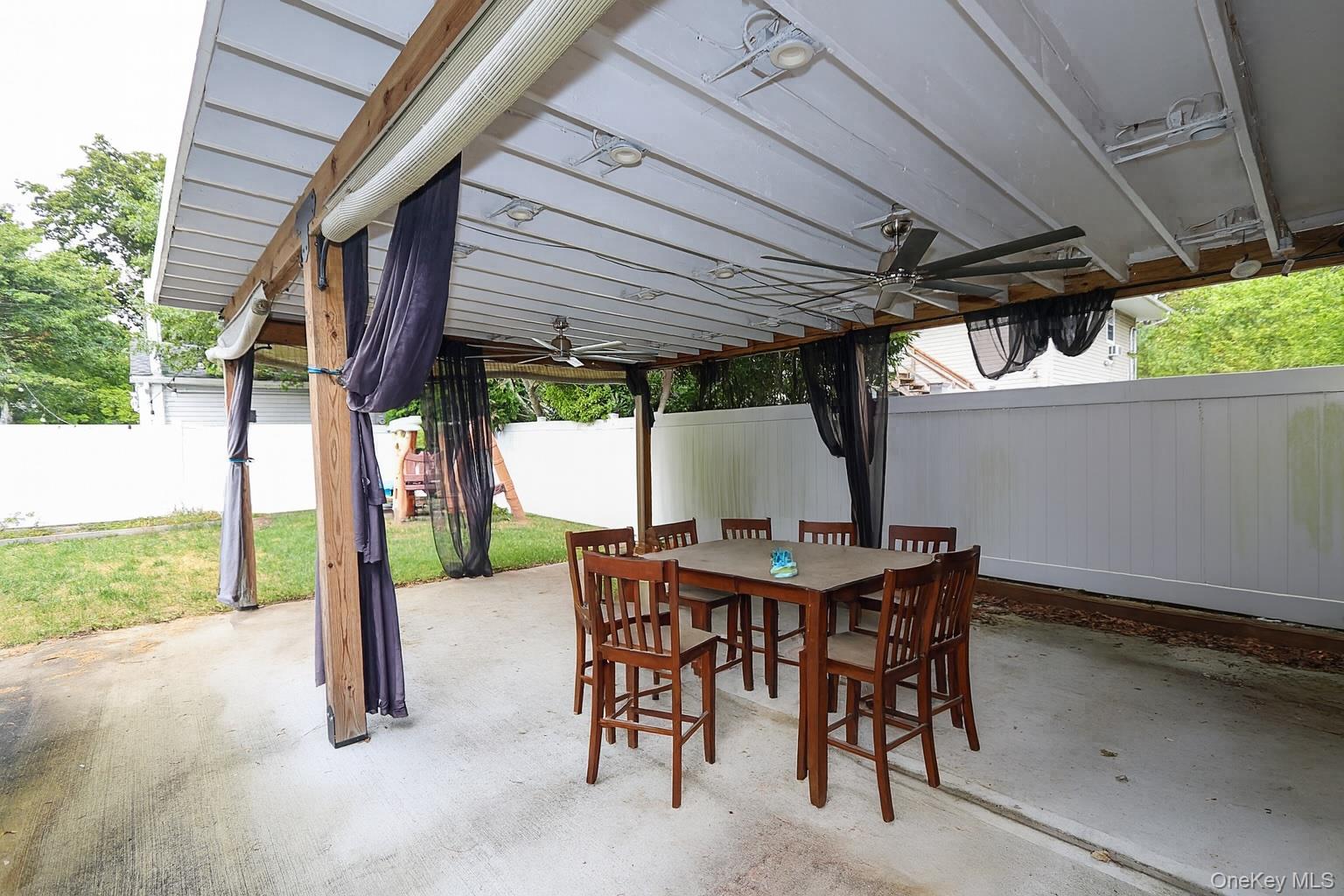 5 Bristol Street, Huntington, NY 11743