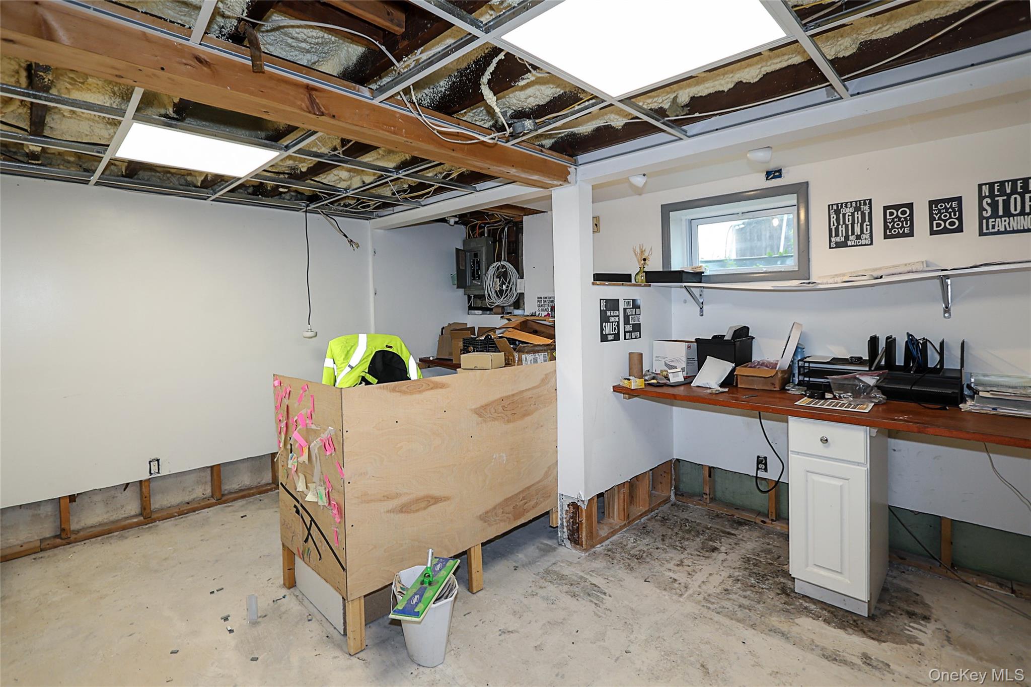 5 Bristol Street, Huntington, NY 11743