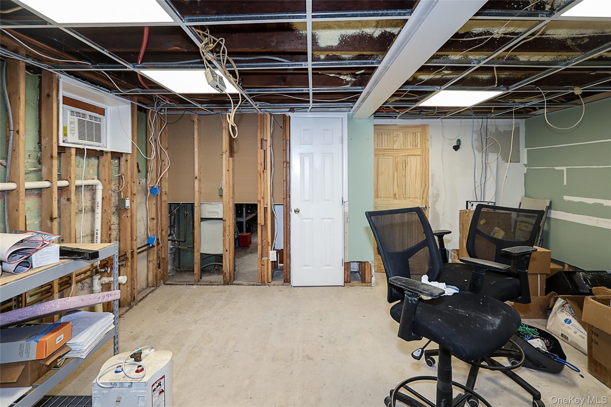 5 Bristol Street, Huntington, NY 11743