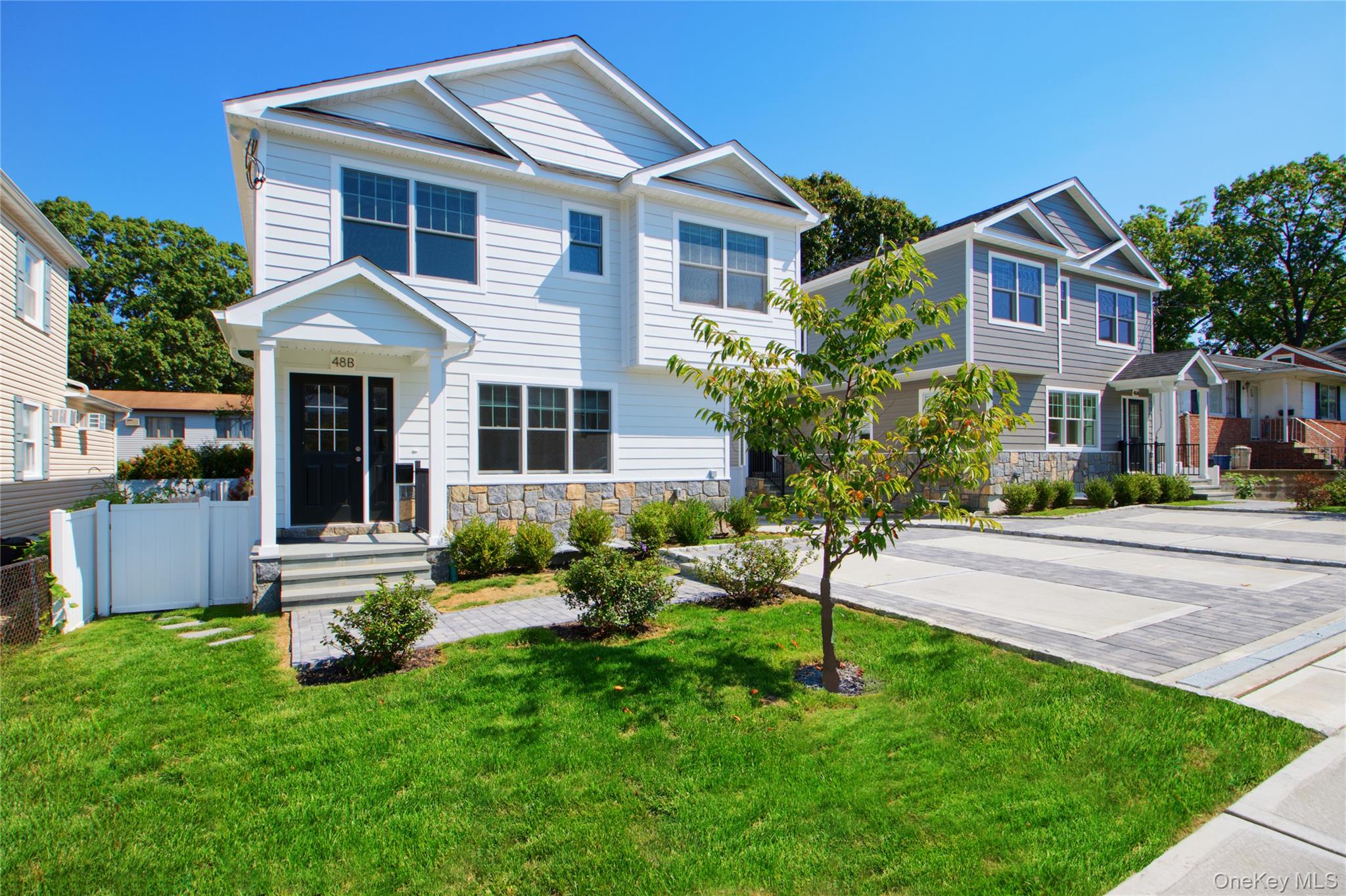 48 B N Linwood, Port Washington, NY 11050