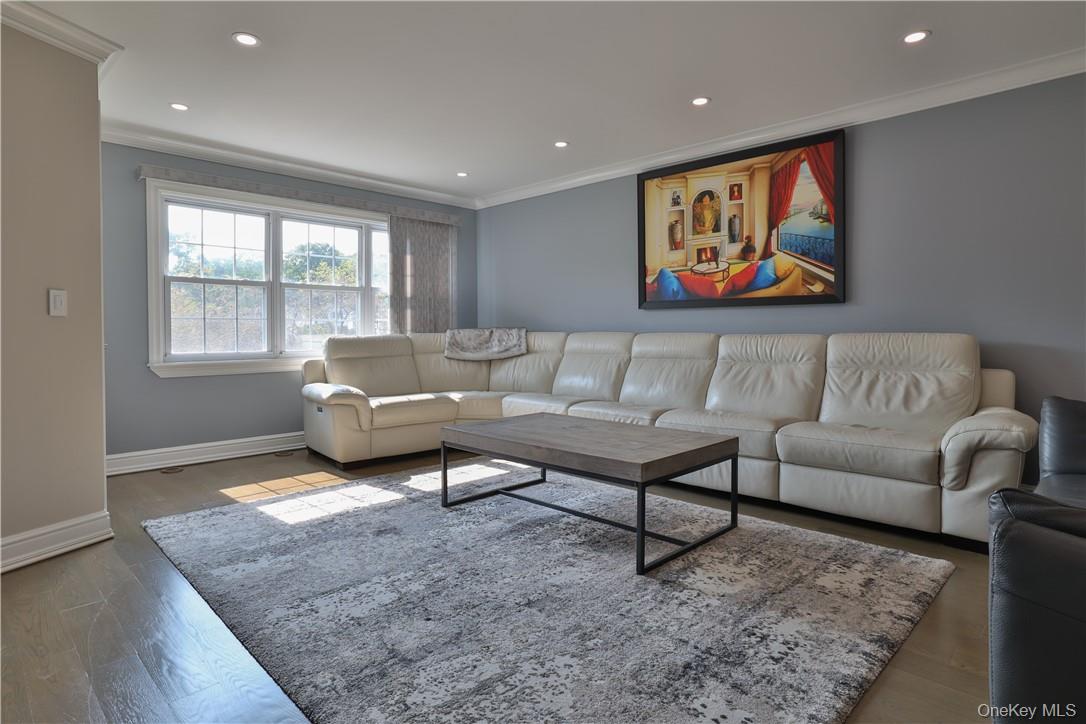 29 Ridge Road, Dobbs Ferry, NY 10522