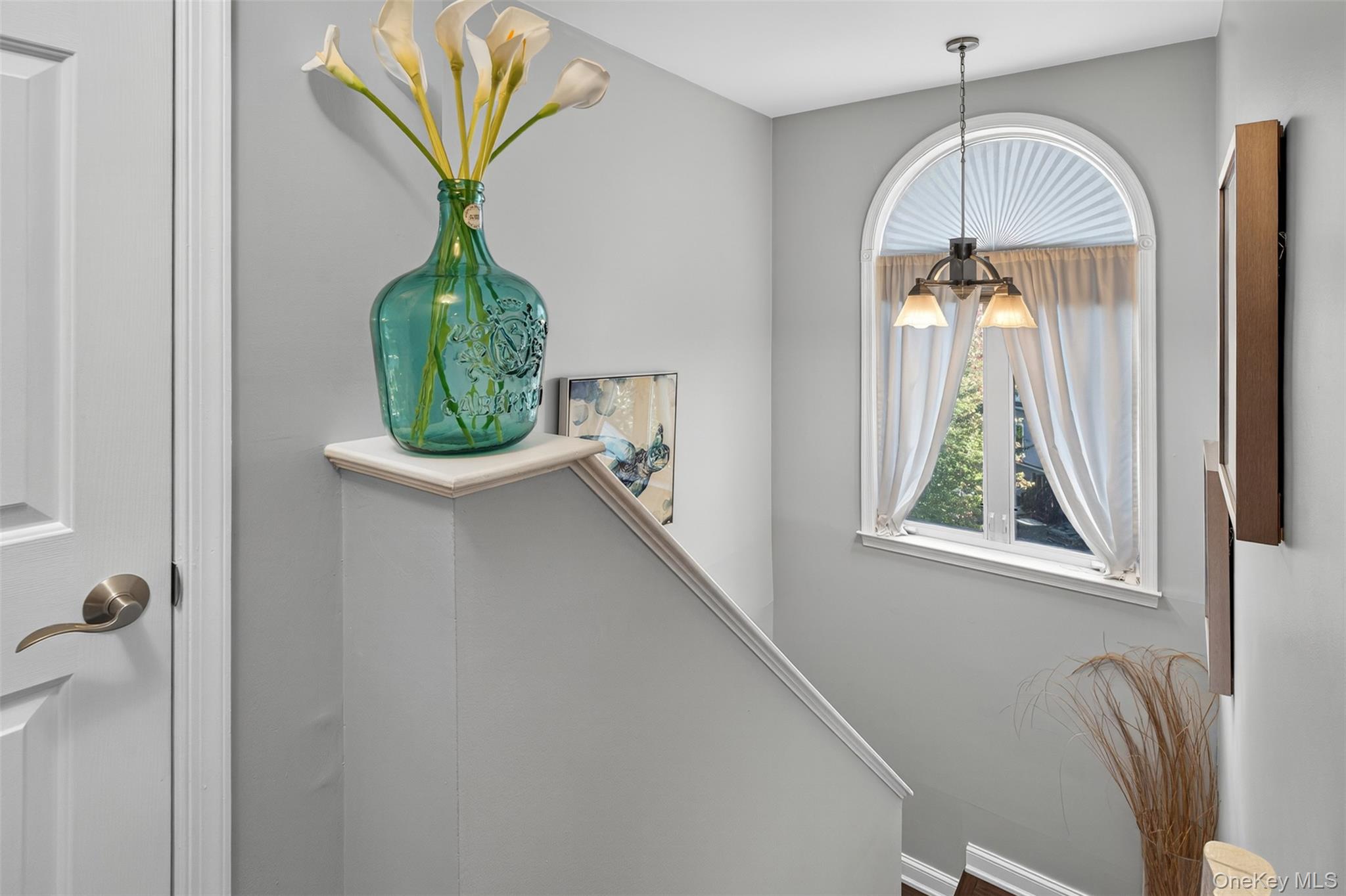 8 Ledger View Court, Highland Mills, NY 10930