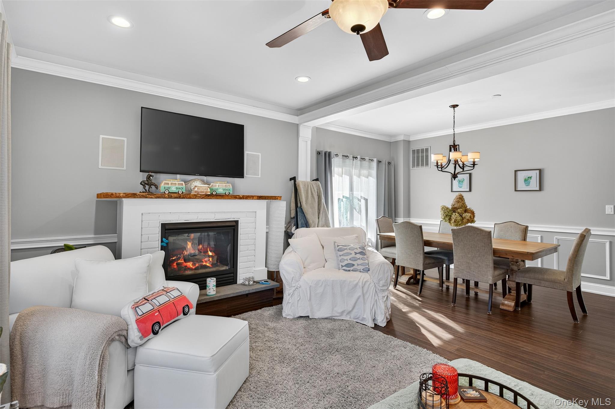 8 Ledger View Court, Highland Mills, NY 10930