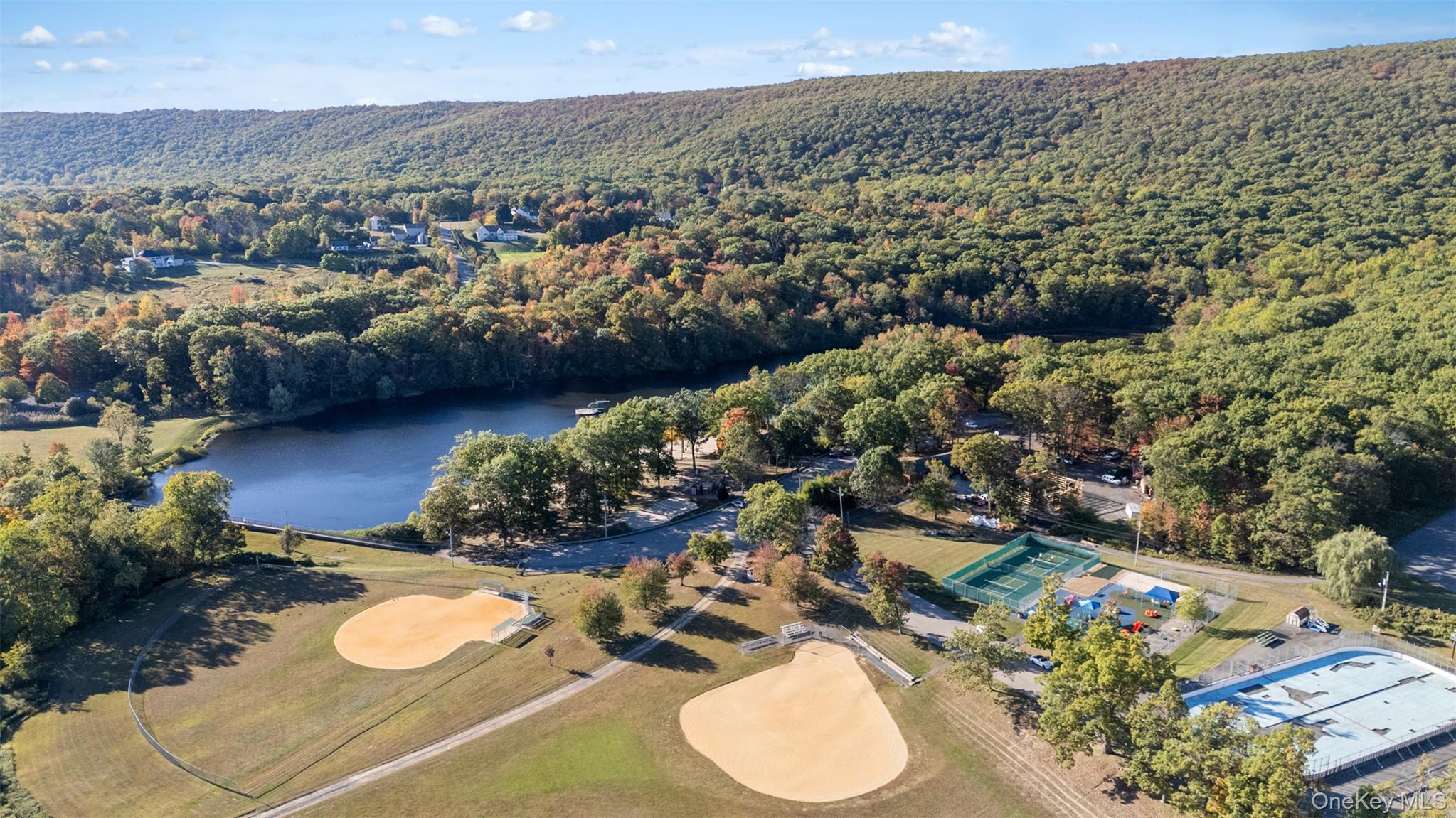 8 Ledger View Court, Highland Mills, NY 10930