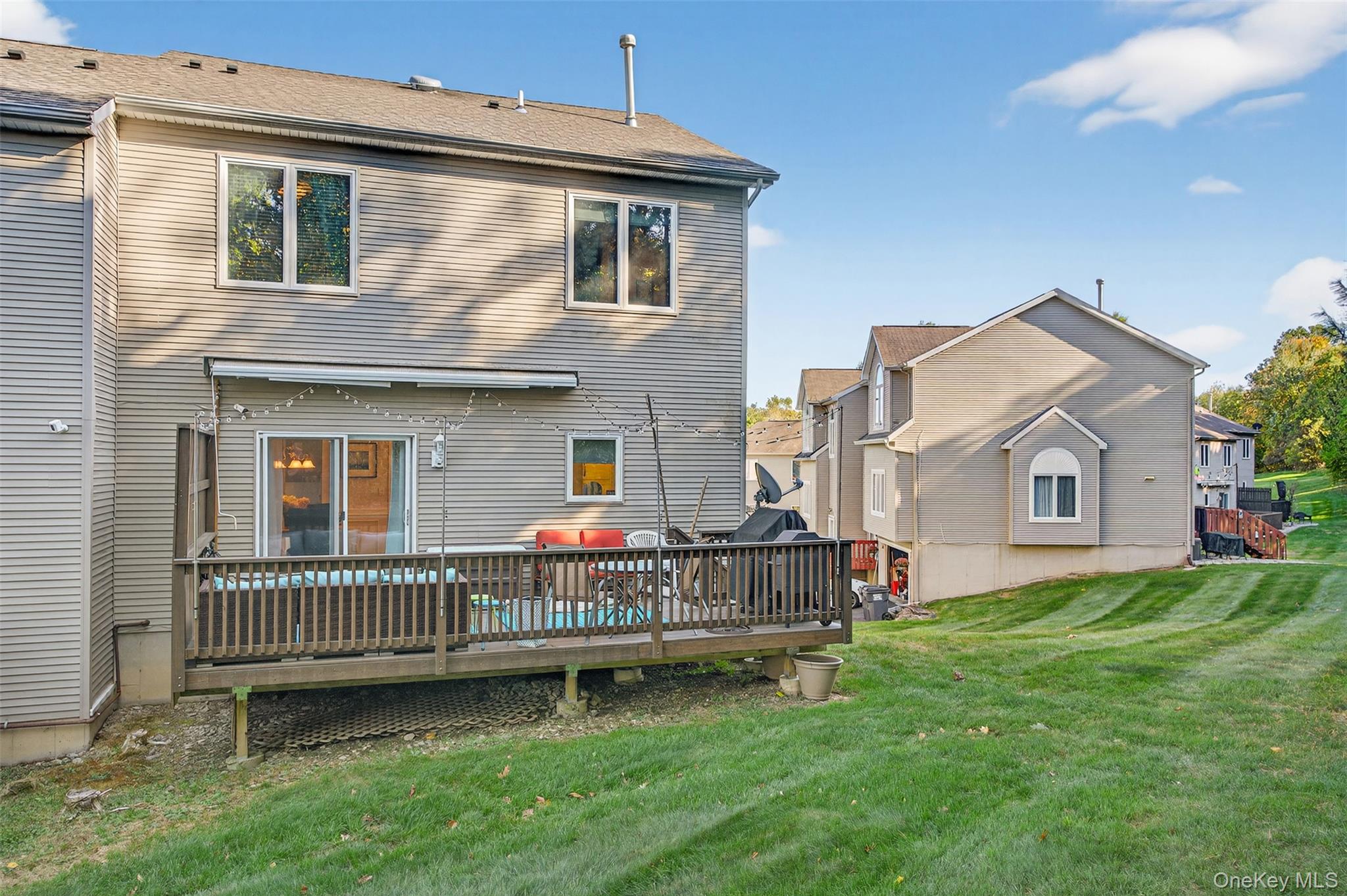 8 Ledger View Court, Highland Mills, NY 10930