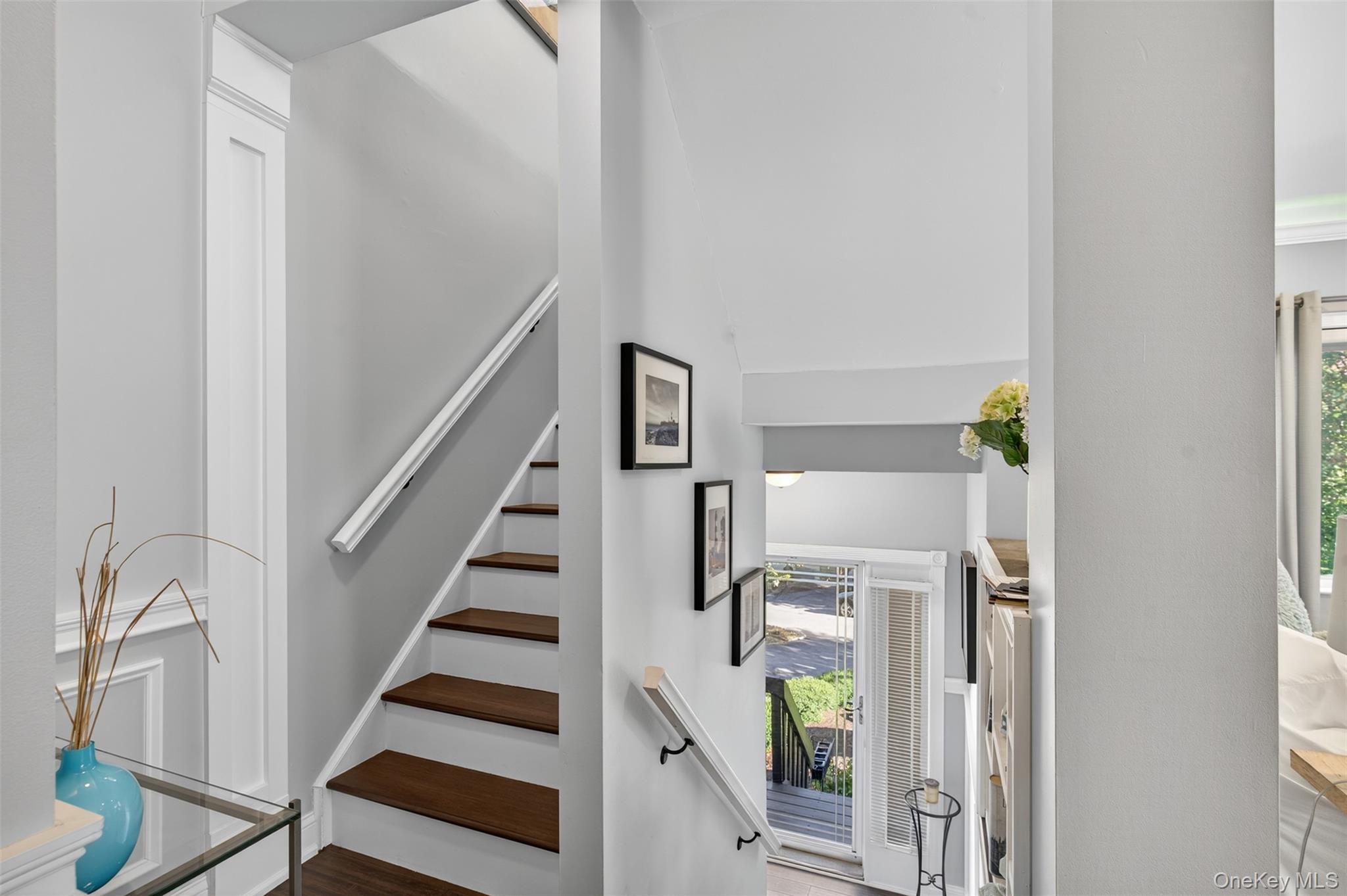 8 Ledger View Court, Highland Mills, NY 10930