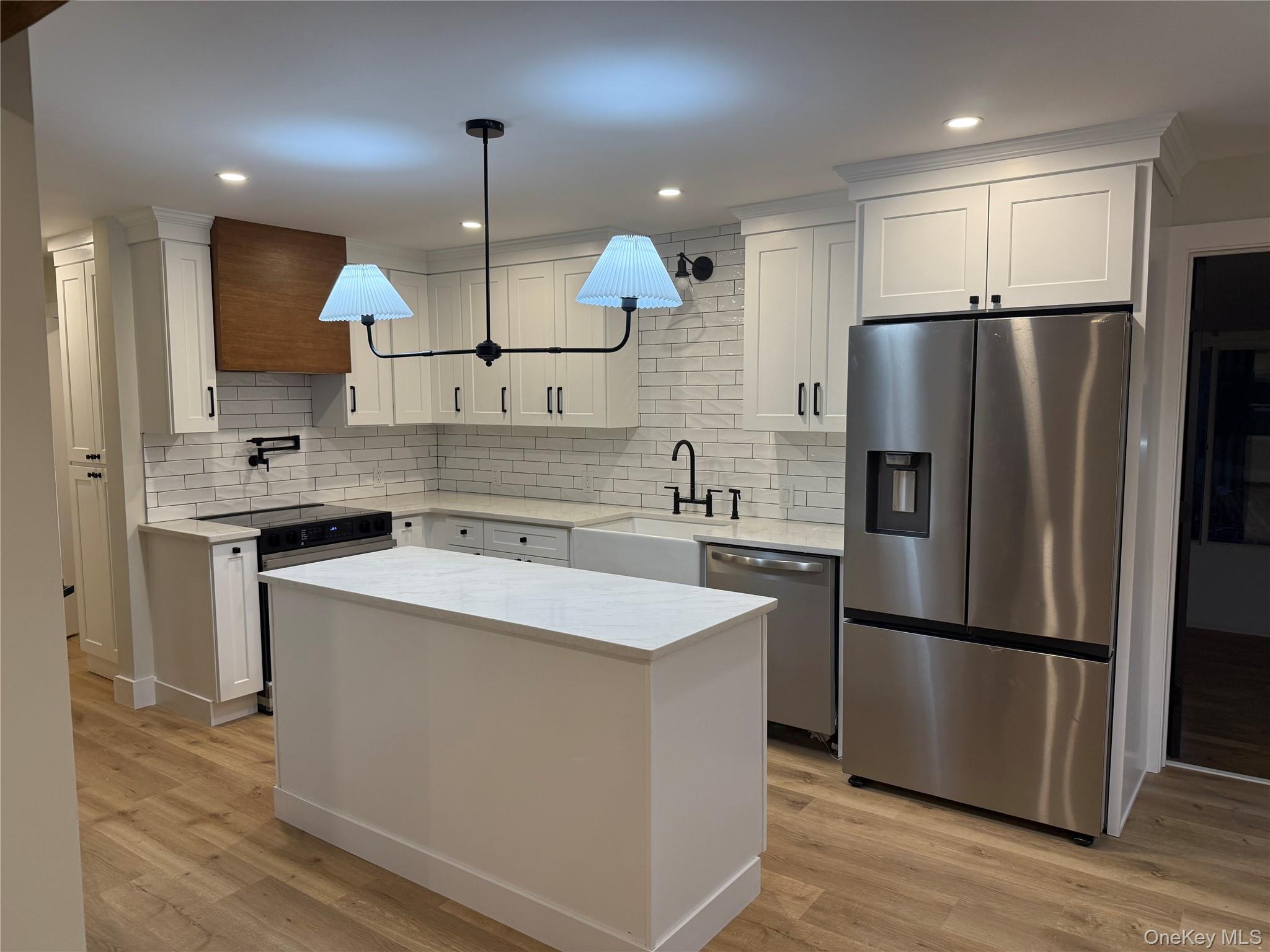 115 Weeks Avenue, Manorville, NY 11949