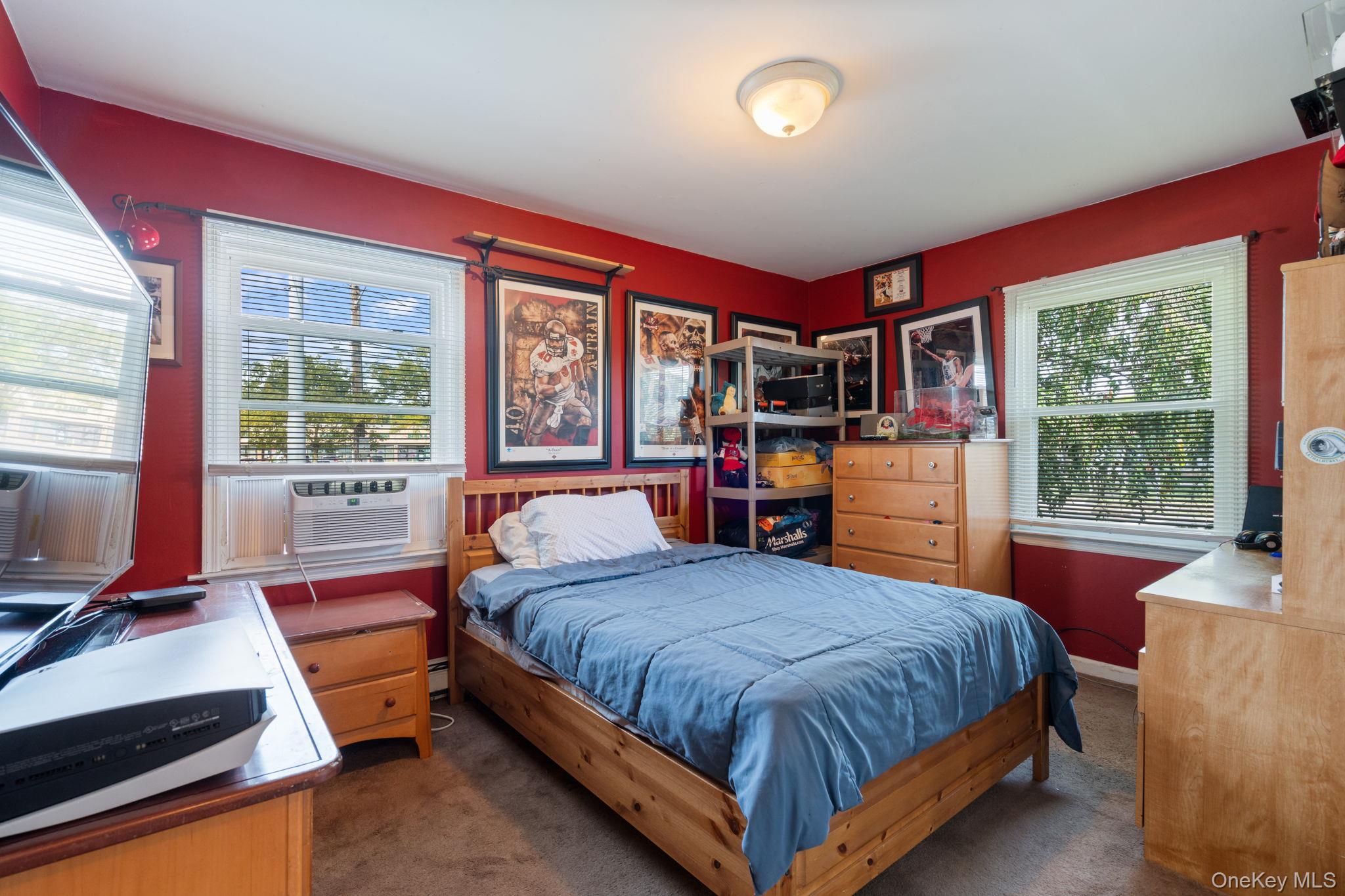 68 Thorne Avenue, North Massapequa, NY 11758