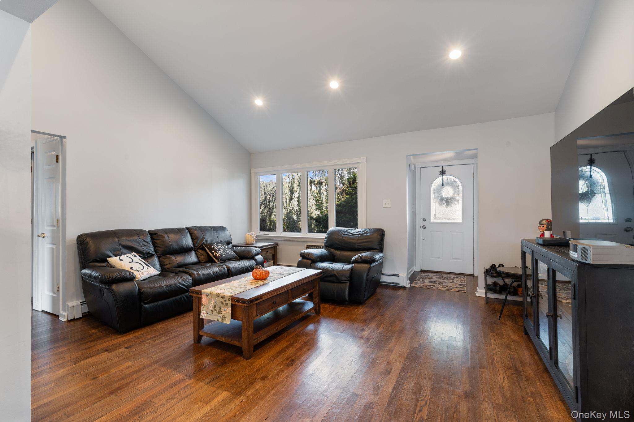 68 Thorne Avenue, North Massapequa, NY 11758