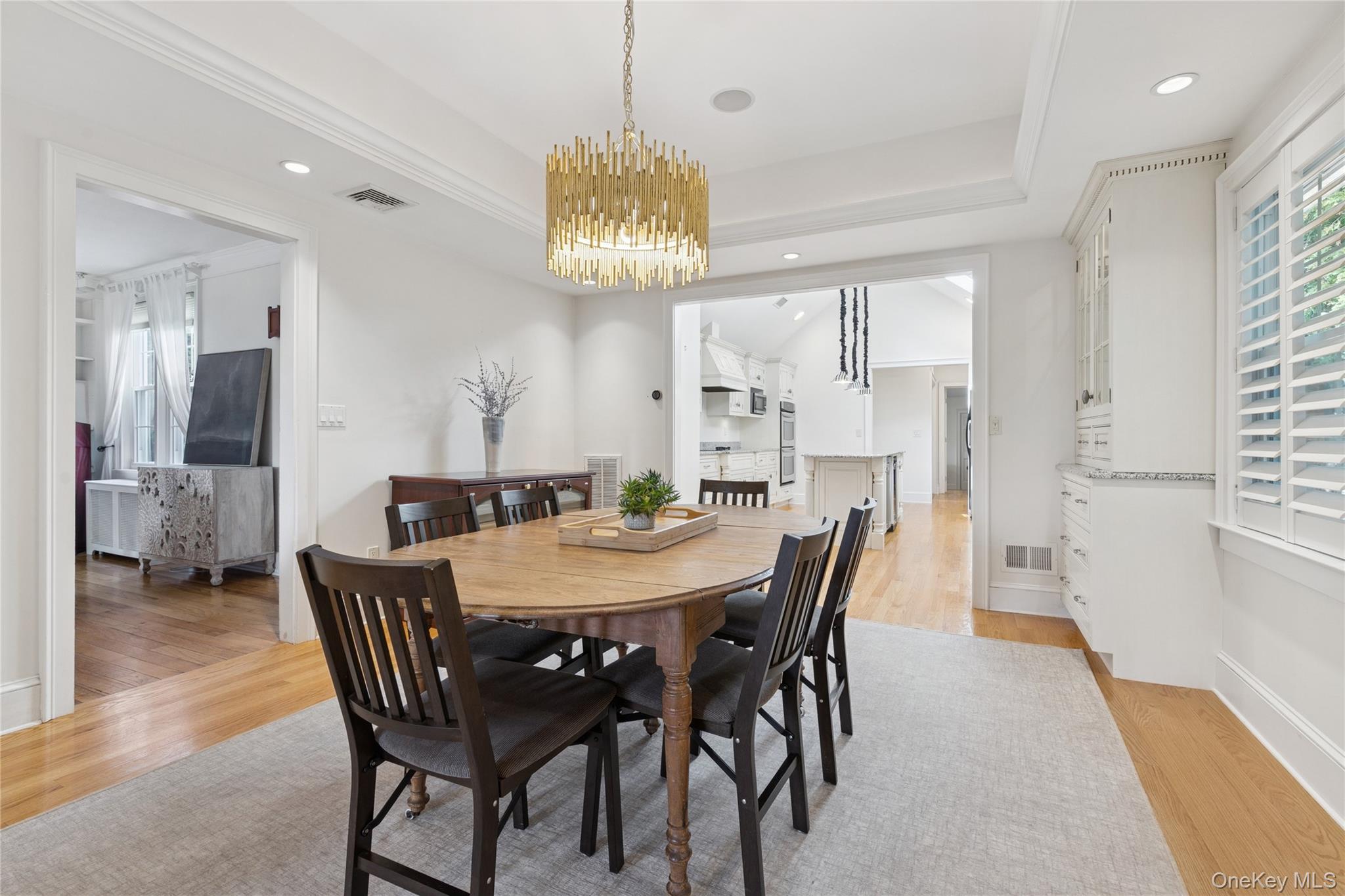 283 Main Street, Westhampton Beach, NY 11978