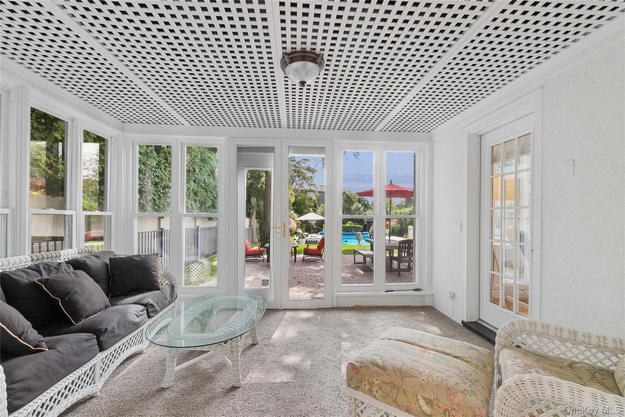 283 Main Street, Westhampton Beach, NY 11978