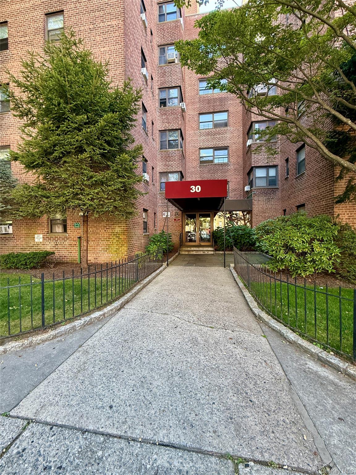 30 Fleetwood Avenue # 2D, Mount Vernon, NY 10552