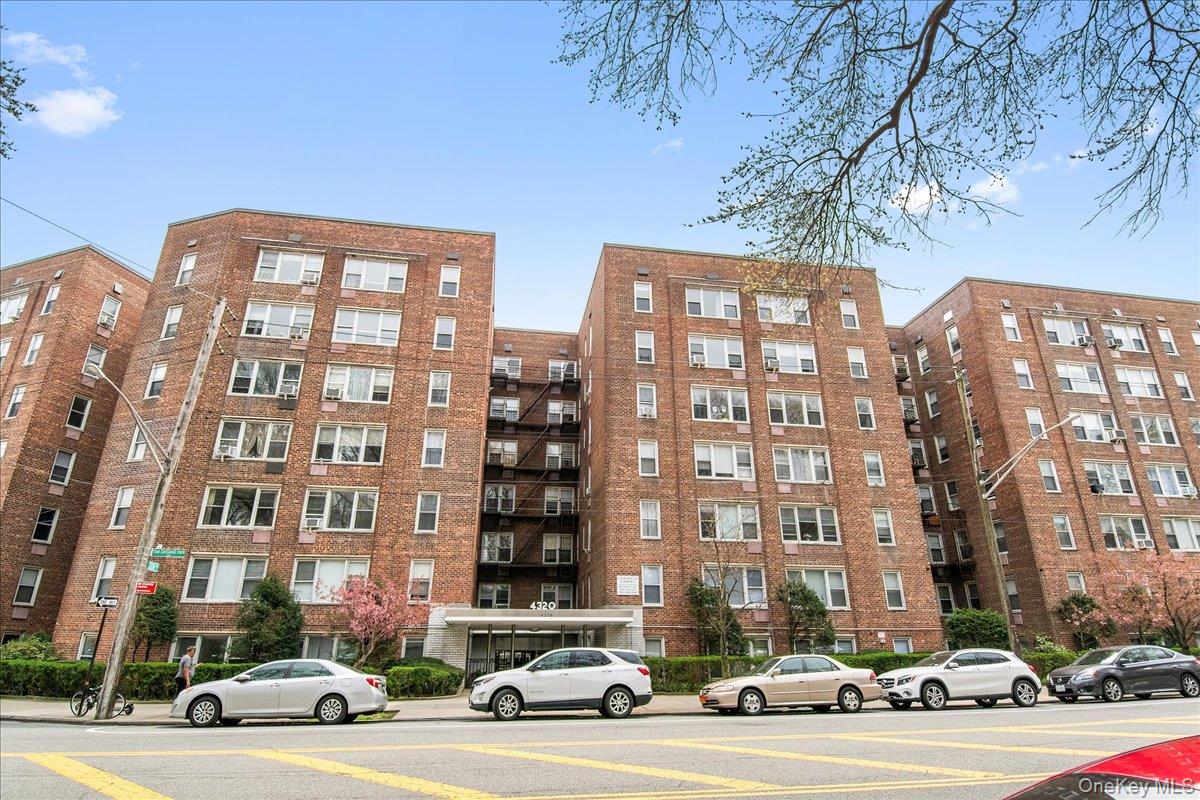 4320 E Van Cortlandt Park E # 5E, Bronx, NY 10470