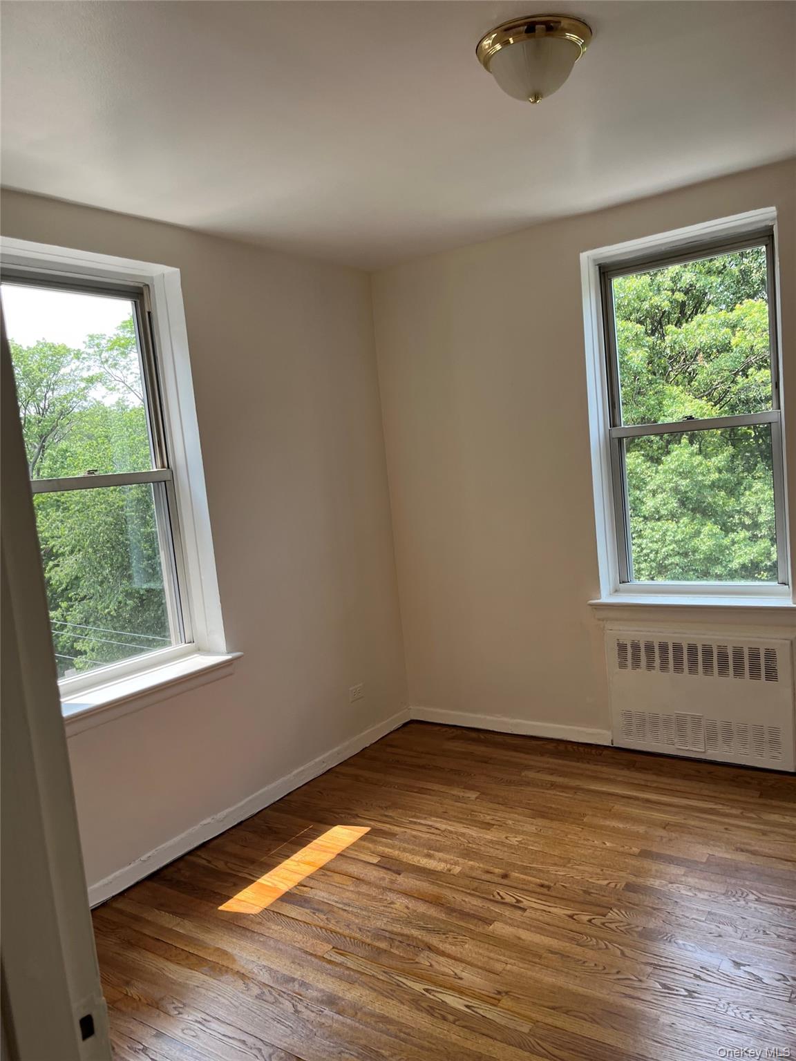 4320 E Van Cortlandt Park E # 5E, Bronx, NY 10470