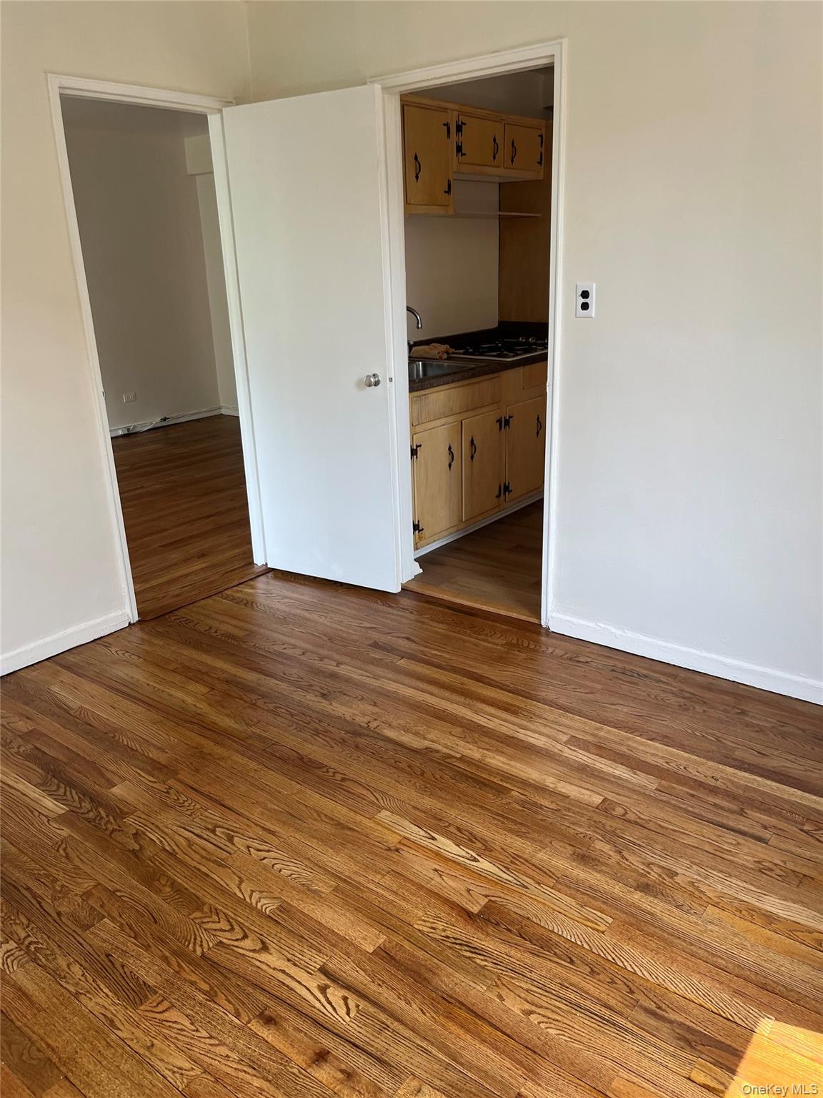 4320 E Van Cortlandt Park E # 5E, Bronx, NY 10470