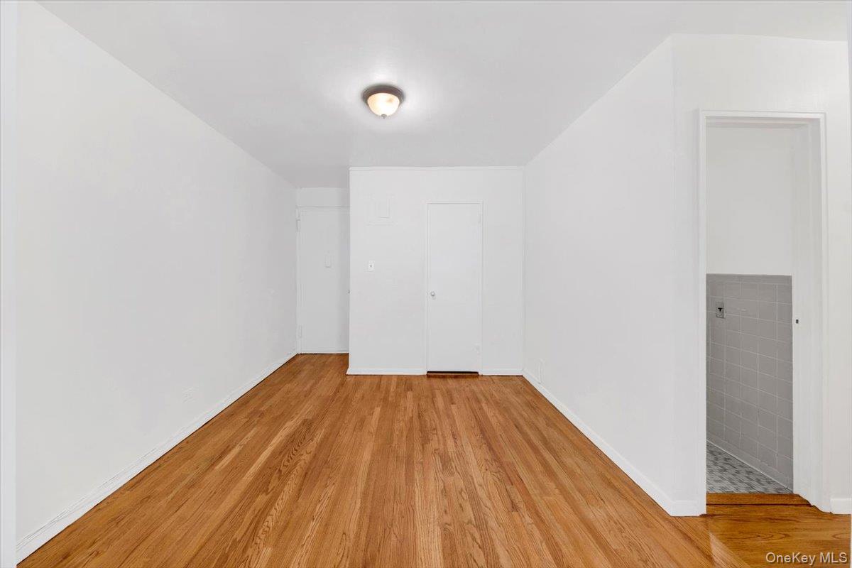 4320 E Van Cortlandt Park E # 5E, Bronx, NY 10470