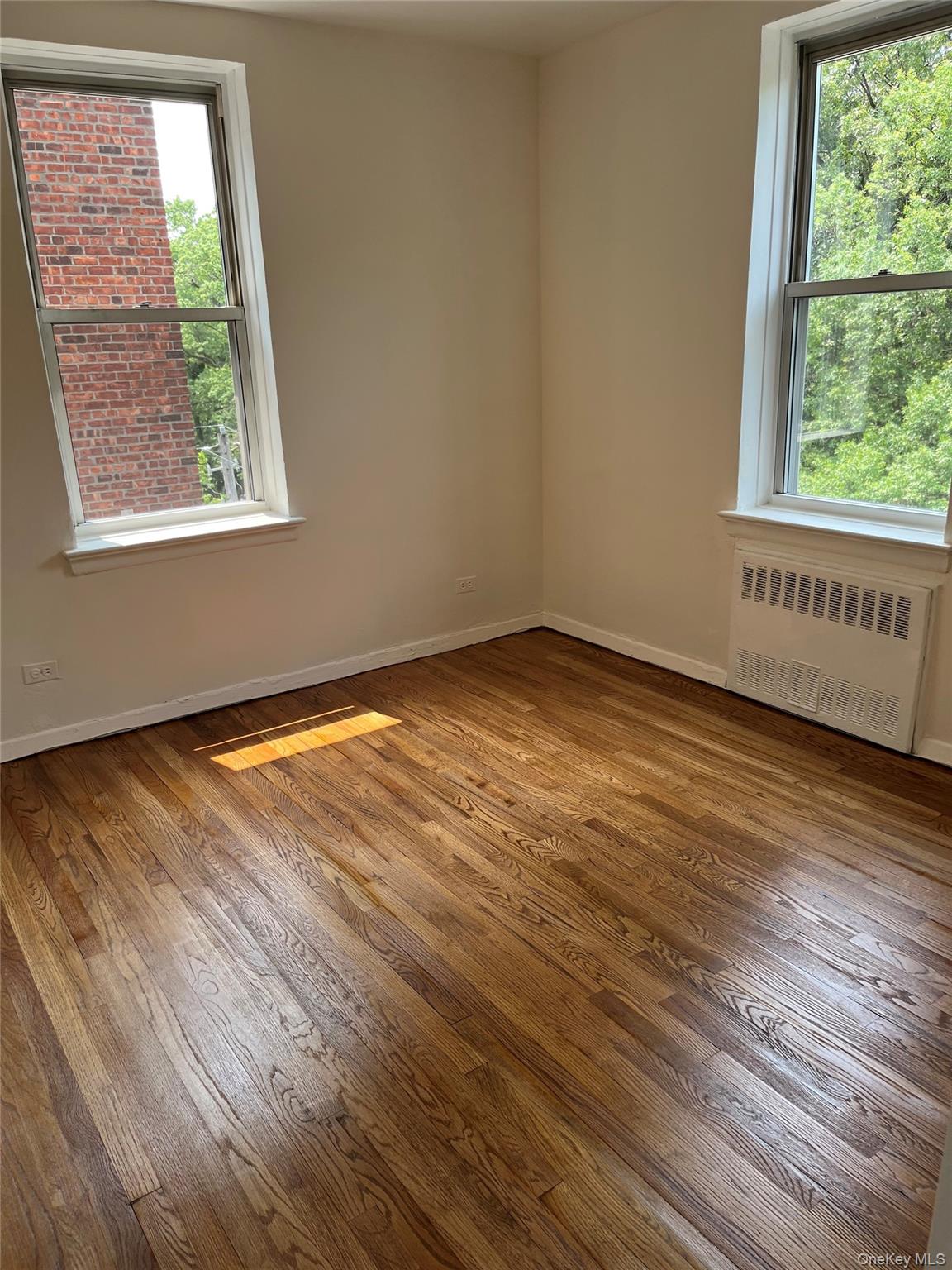 4320 E Van Cortlandt Park E # 5E, Bronx, NY 10470