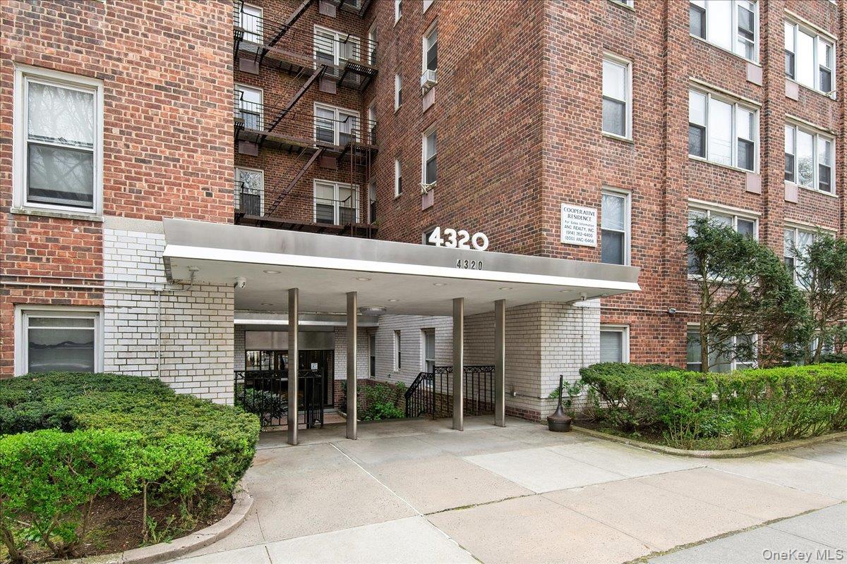 4320 E Van Cortlandt Park E # 5E, Bronx, NY 10470