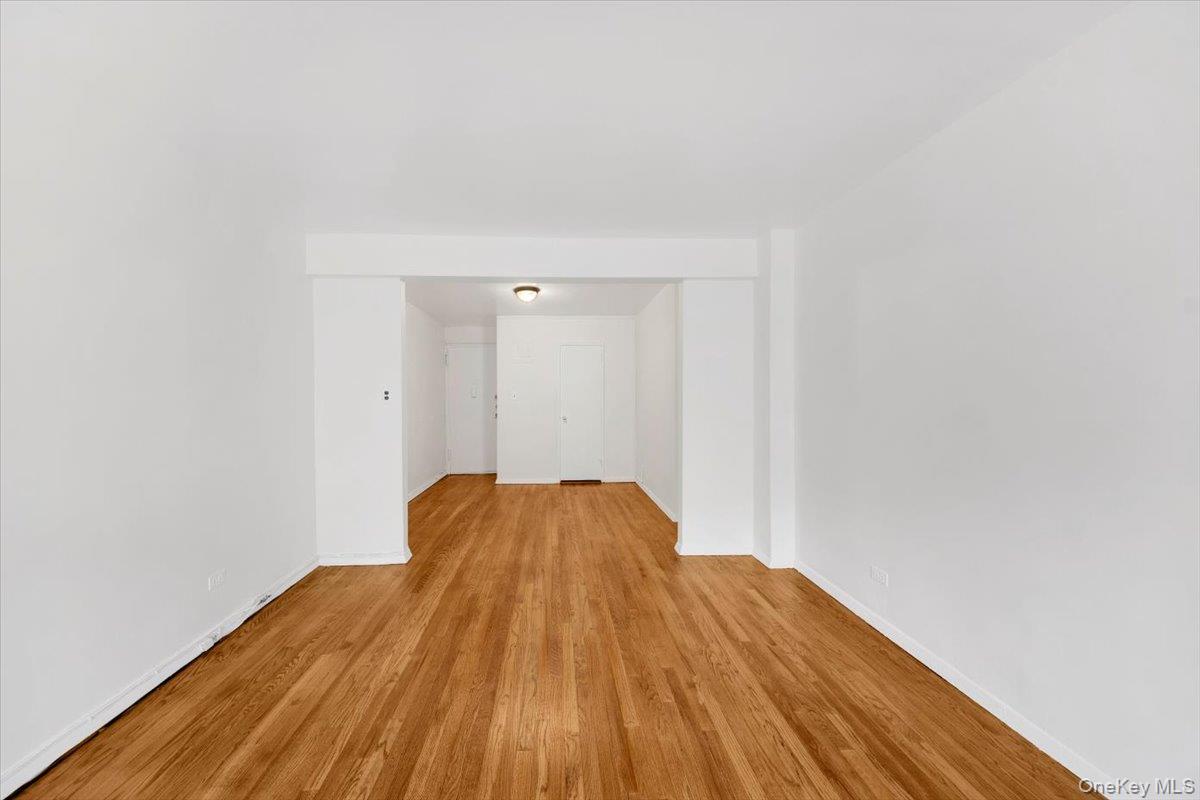 4320 E Van Cortlandt Park E # 5E, Bronx, NY 10470