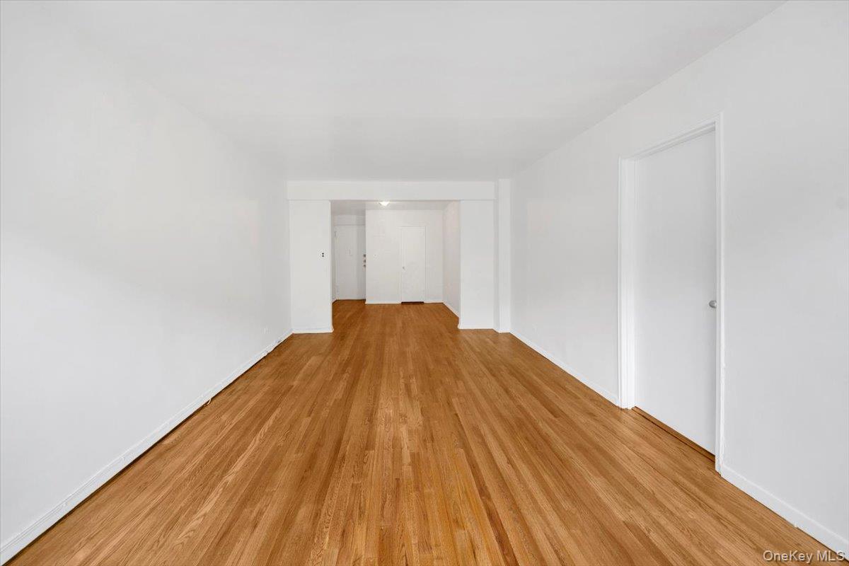 4320 E Van Cortlandt Park E # 5E, Bronx, NY 10470