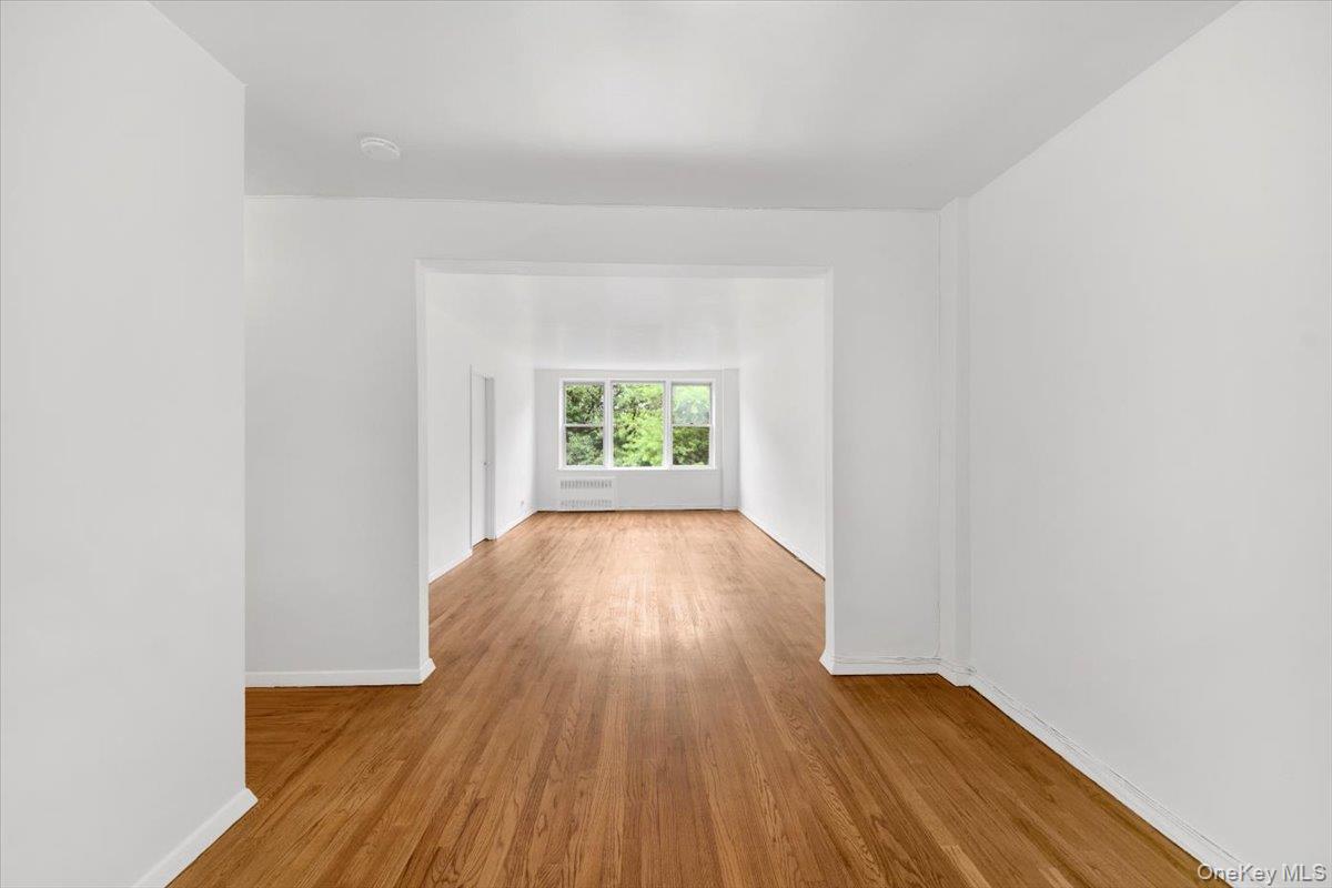 4320 E Van Cortlandt Park E # 5E, Bronx, NY 10470