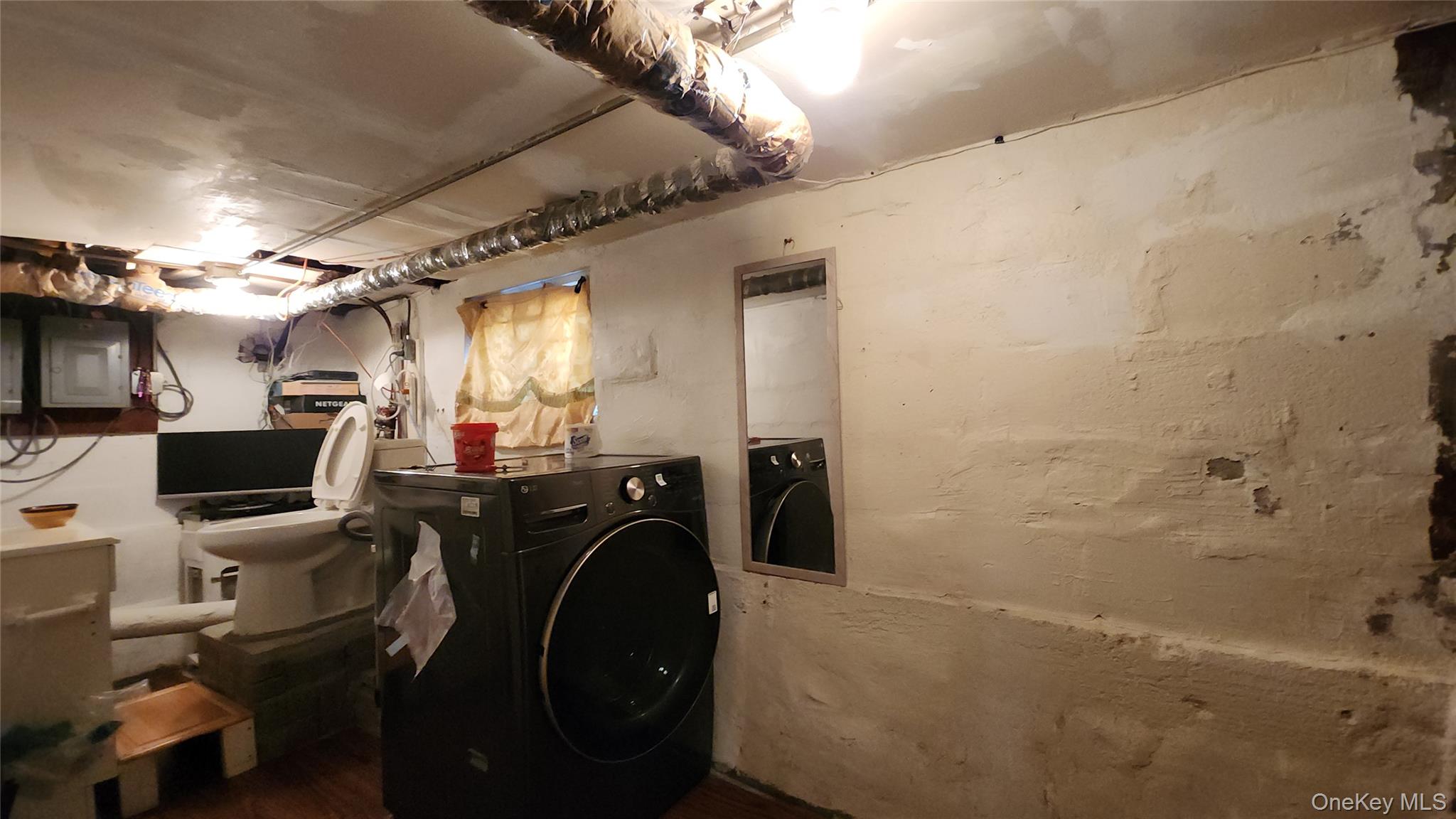 5434 83rd Street, Elmhurst, NY 11373