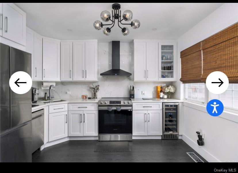 40 Canoe Place # 3, Hampton Bays, NY 11946