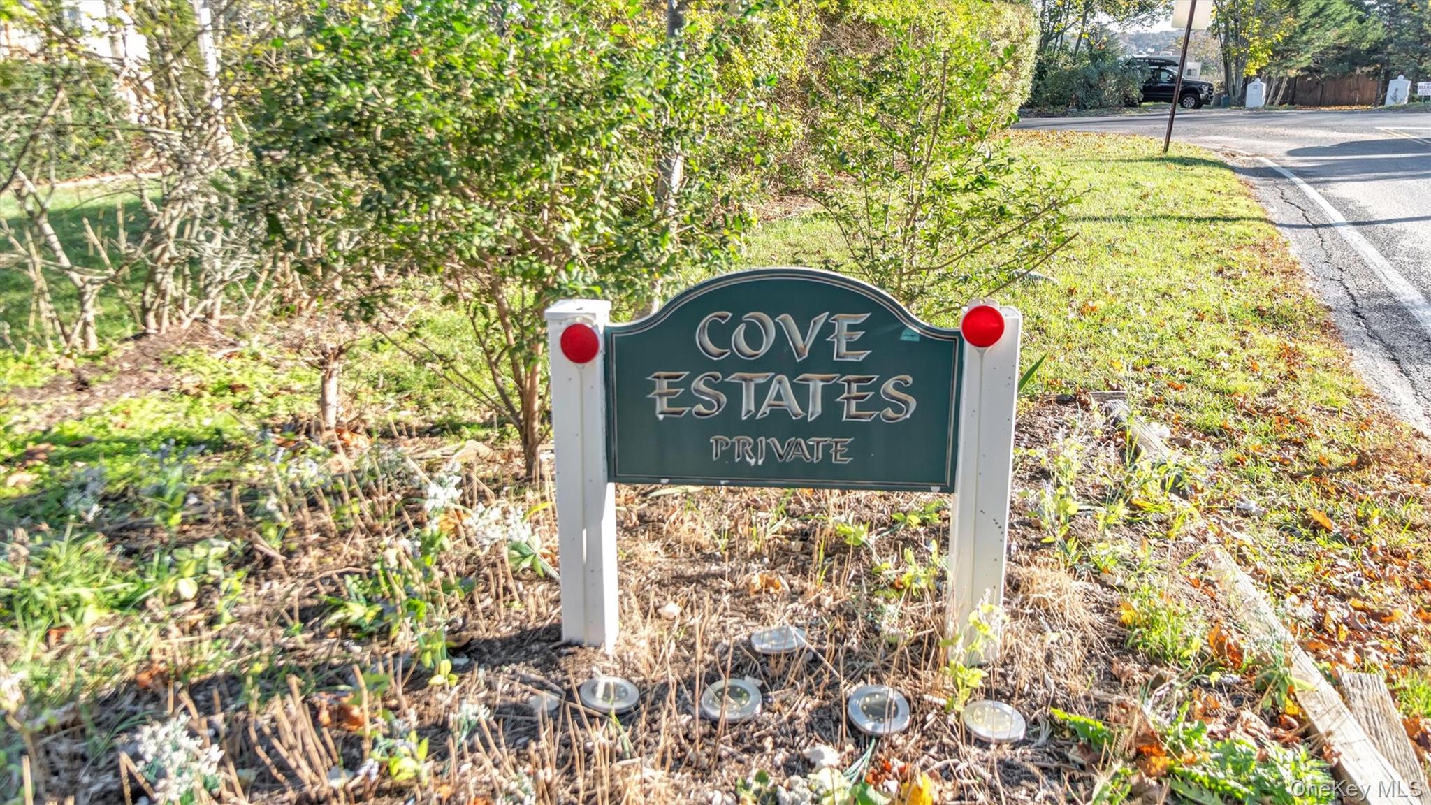 40 Canoe Place # 3, Hampton Bays, NY 11946