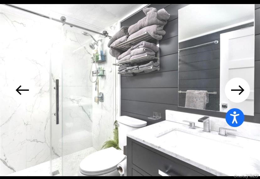 40 Canoe Place # 3, Hampton Bays, NY 11946