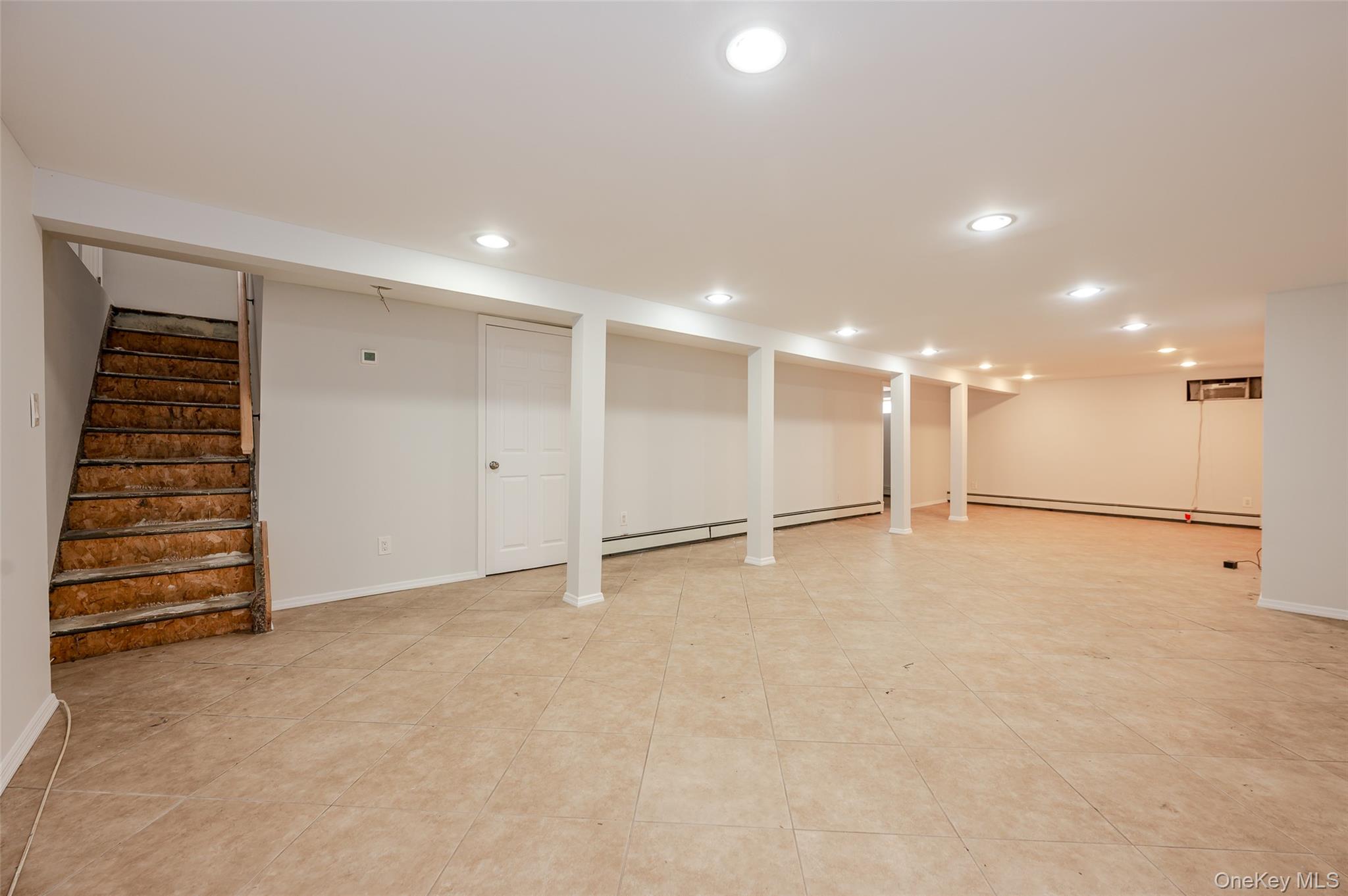 1139 Waverly Avenue, Farmingville, NY 11738