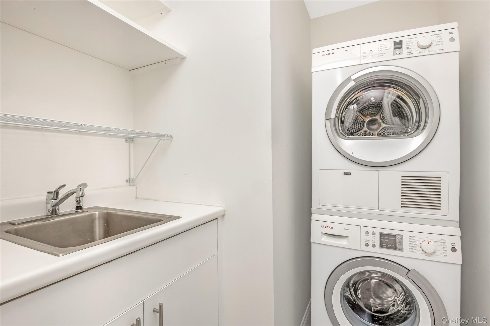 100 Hilton Avenue # M27, Garden City, NY 11530