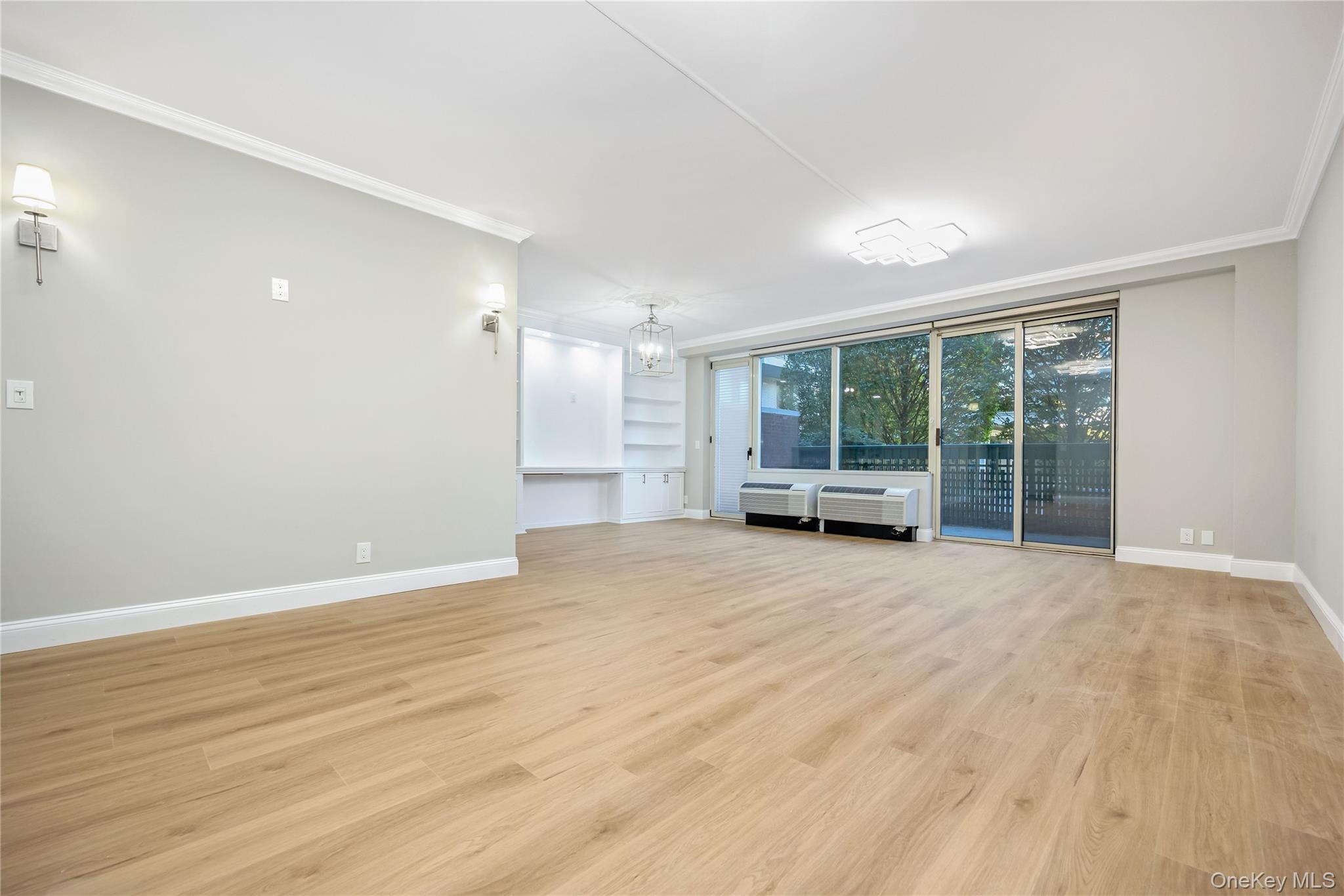 100 Hilton Avenue # M27, Garden City, NY 11530