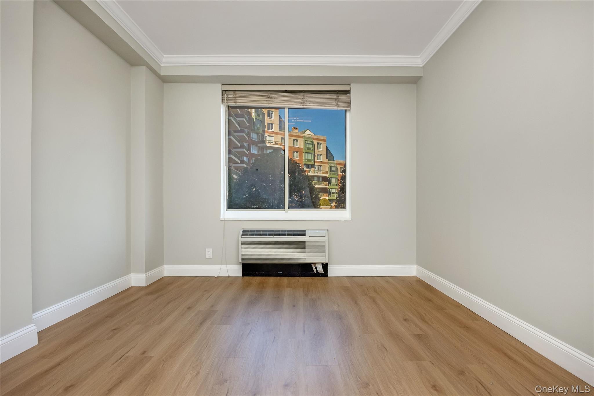 100 Hilton Avenue # M27, Garden City, NY 11530