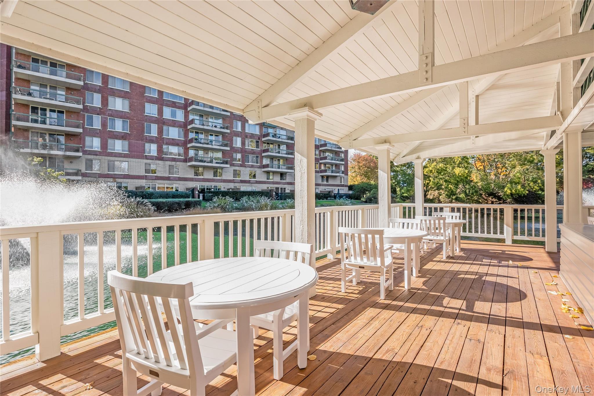 100 Hilton Avenue # M27, Garden City, NY 11530
