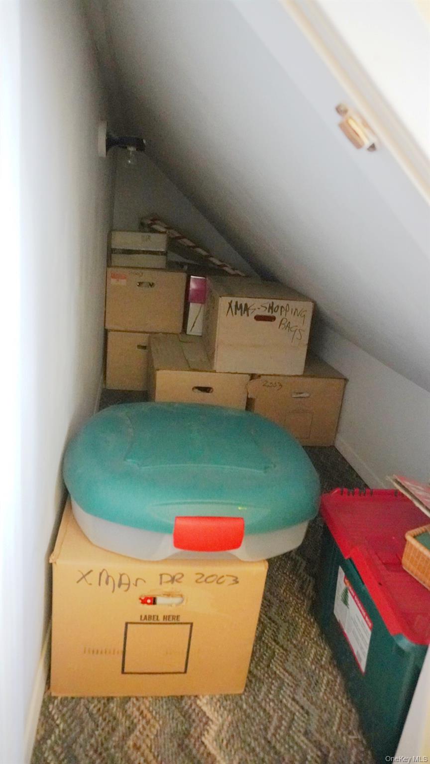 20 Pelhamside Drive, New Rochelle, NY 10801