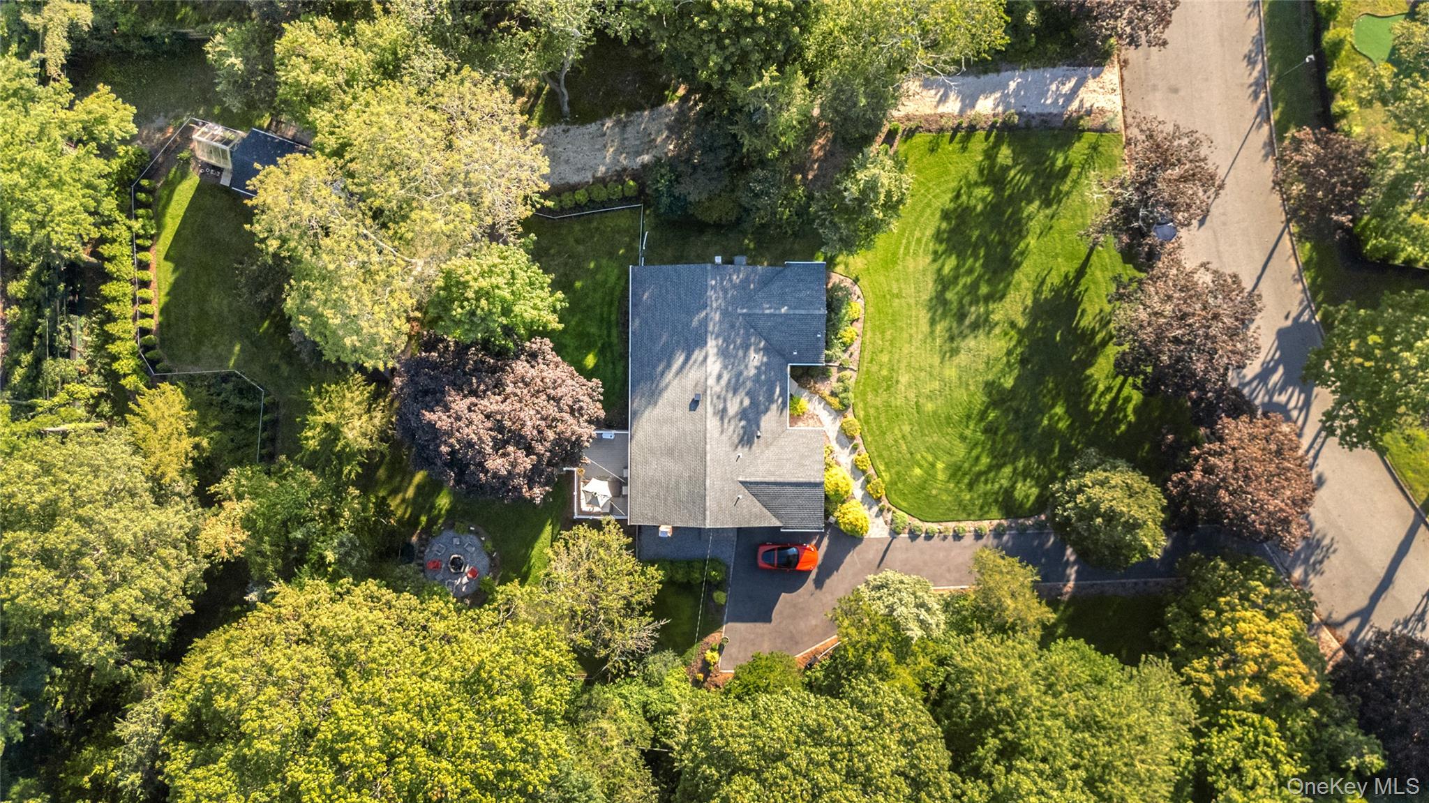 9 Piper Court, Saint James, NY 11780