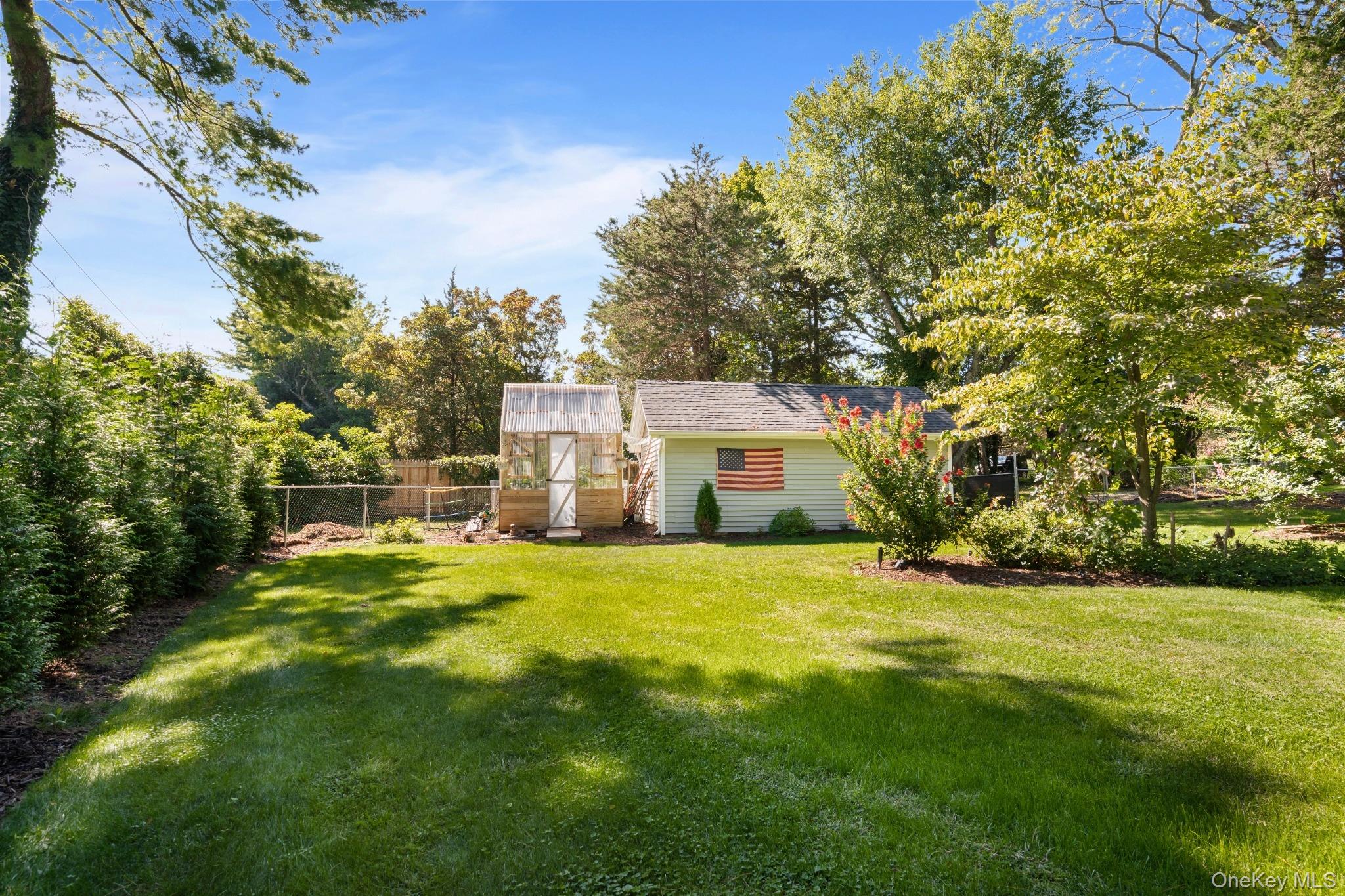 9 Piper Court, Saint James, NY 11780