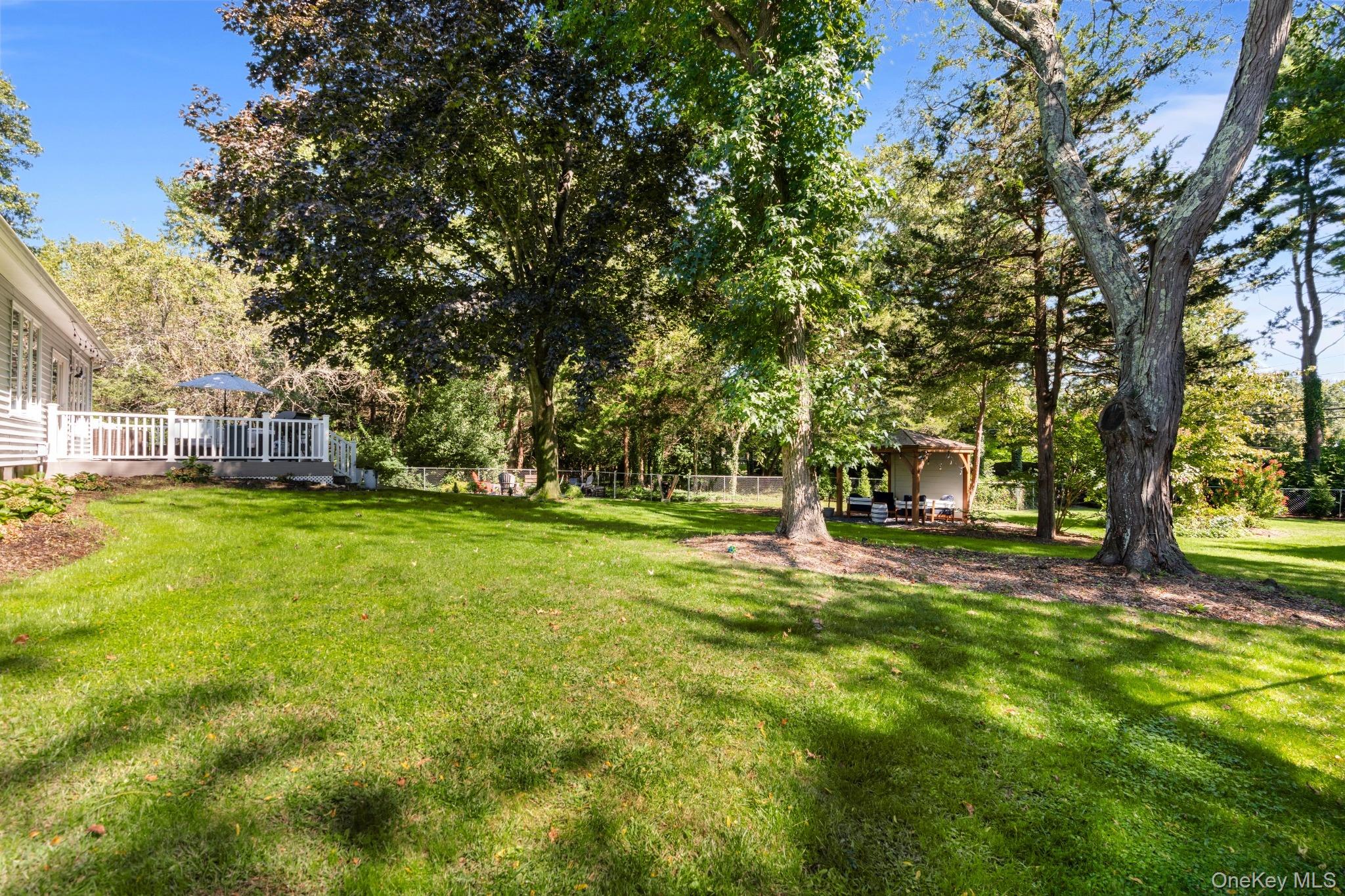 9 Piper Court, Saint James, NY 11780