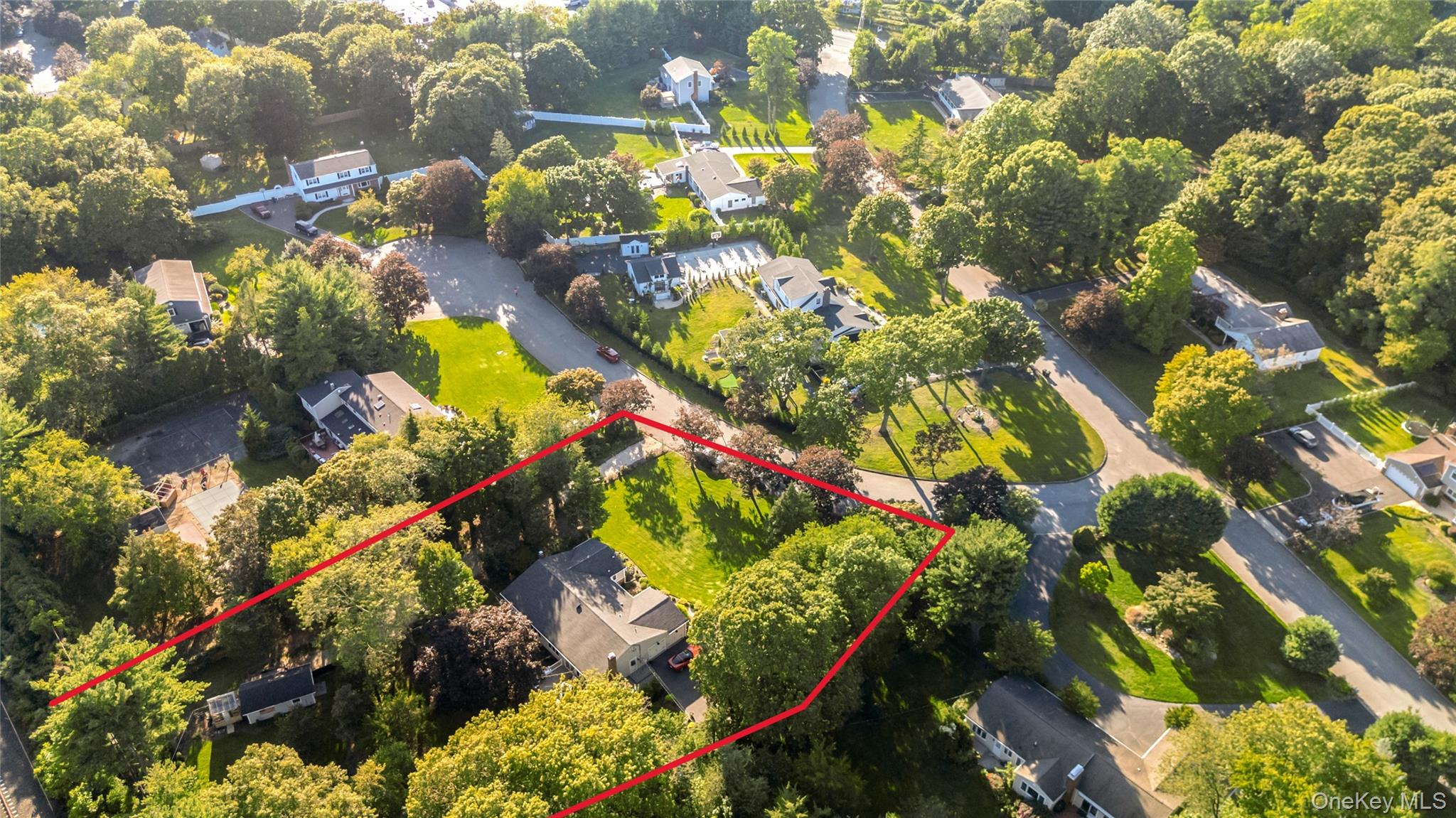 9 Piper Court, Saint James, NY 11780