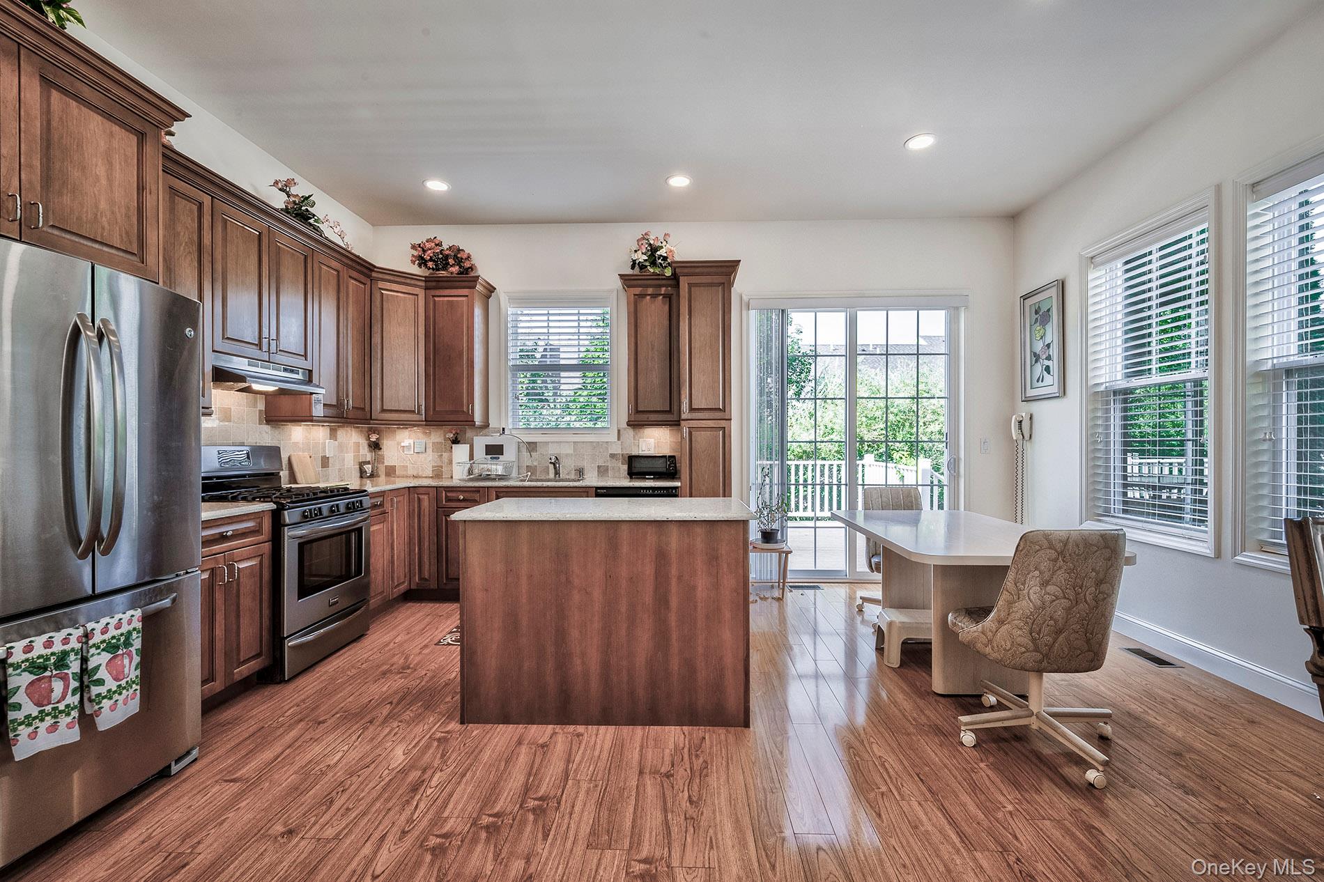 60 Pacific Dunes Court, Medford, NY 11763